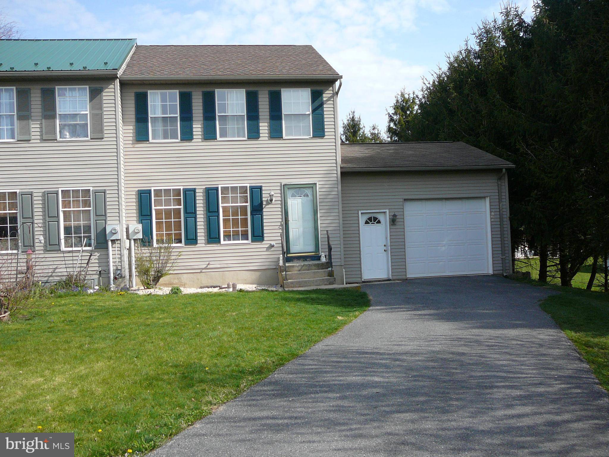 Shippensburg, PA 17257,37 LARCH DR