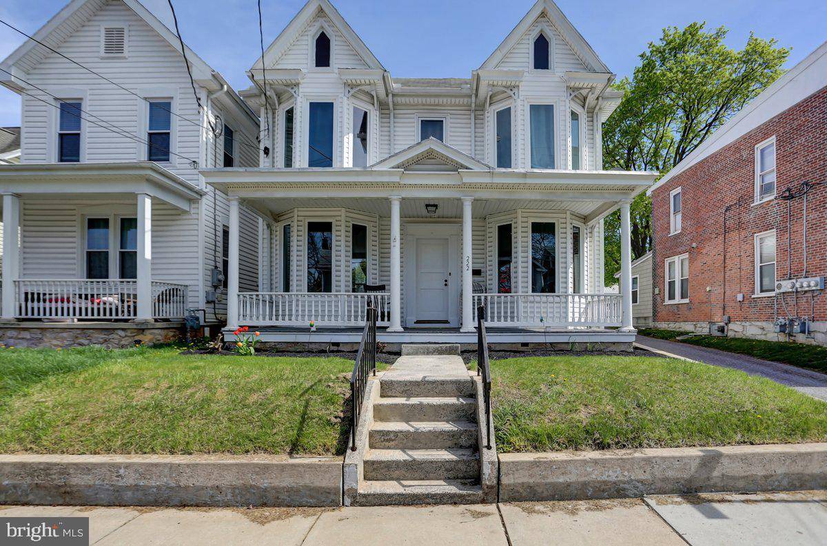 Shippensburg, PA 17257,222 E ORANGE ST