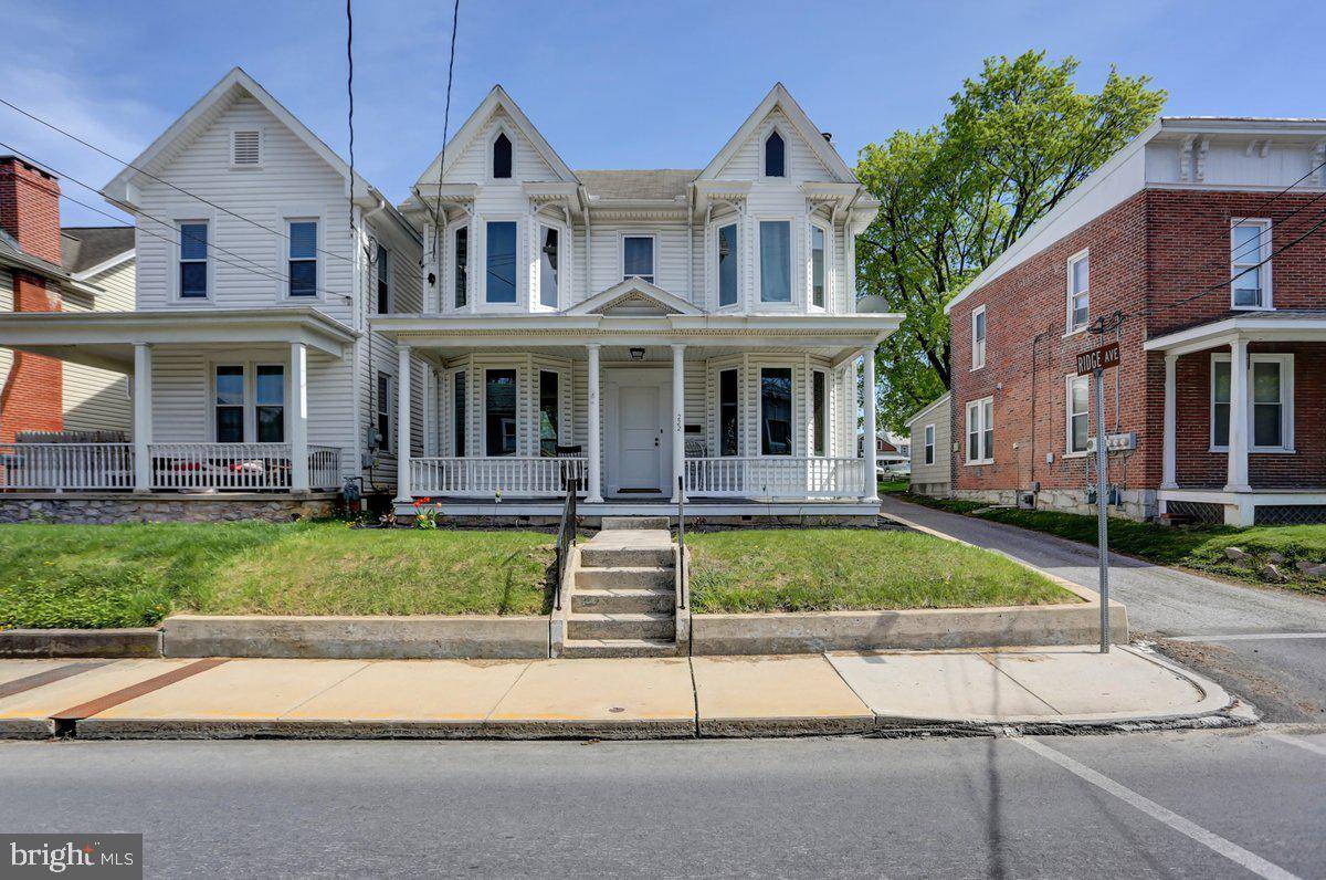 Shippensburg, PA 17257,222 E ORANGE ST