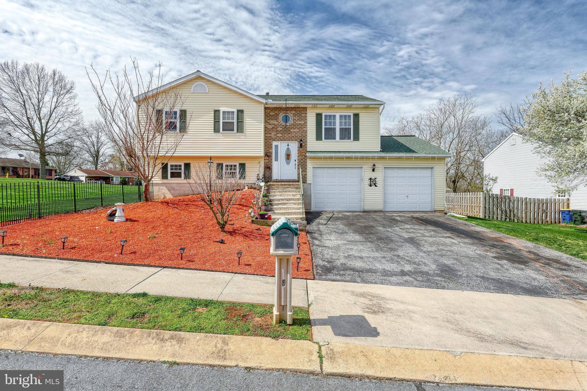 York, PA 17408,154 WINSTON DR