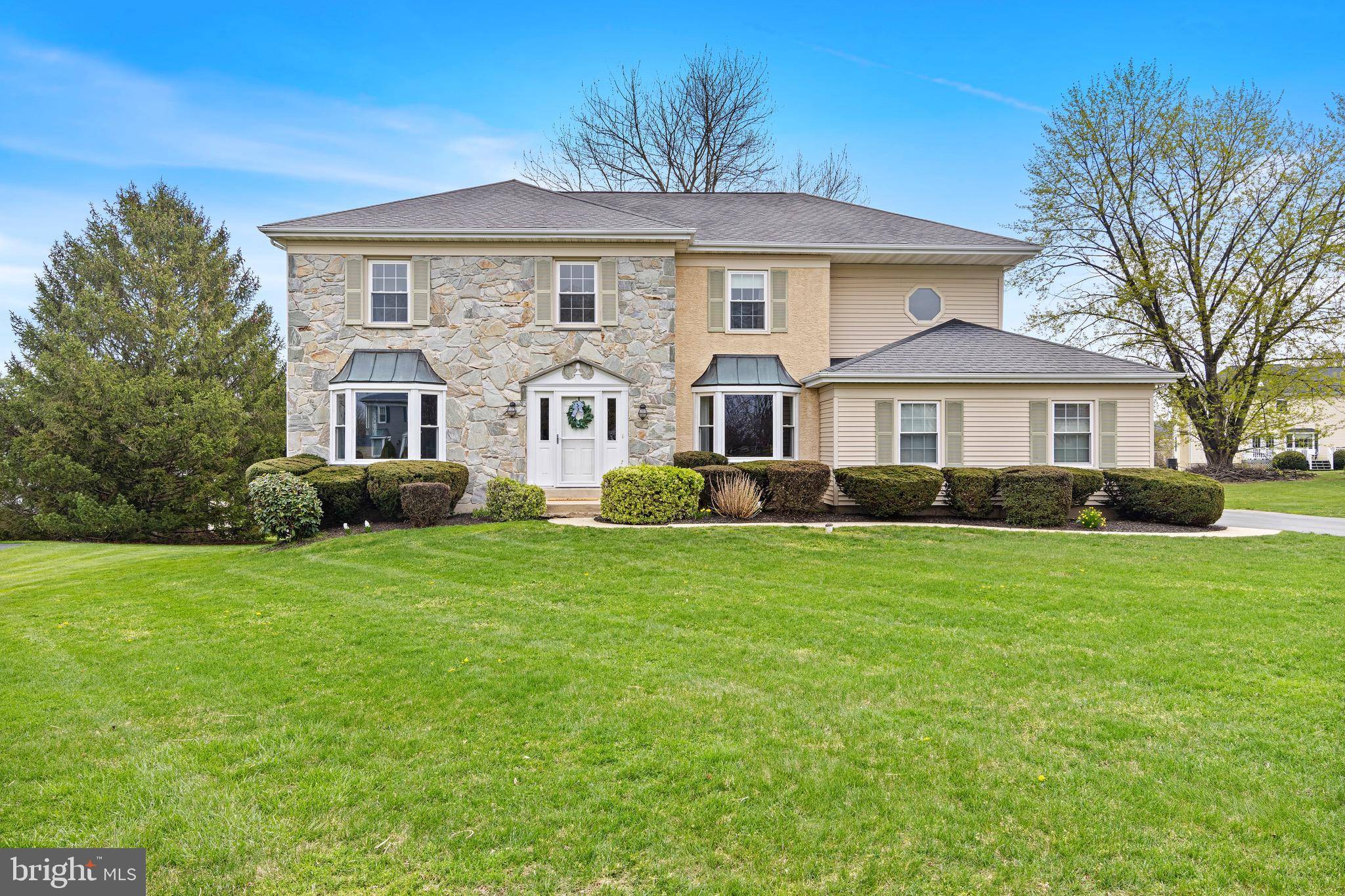 Phoenixville, PA 19460,917 RIVER VIEW CIR