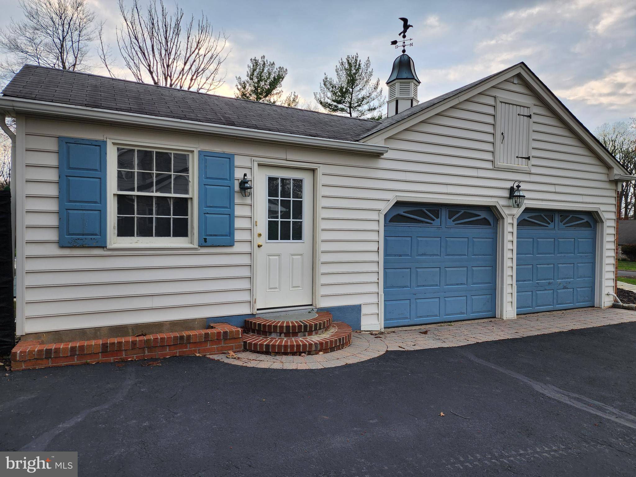 Huntingdon Valley, PA 19006,2735 BRENDAN CIR