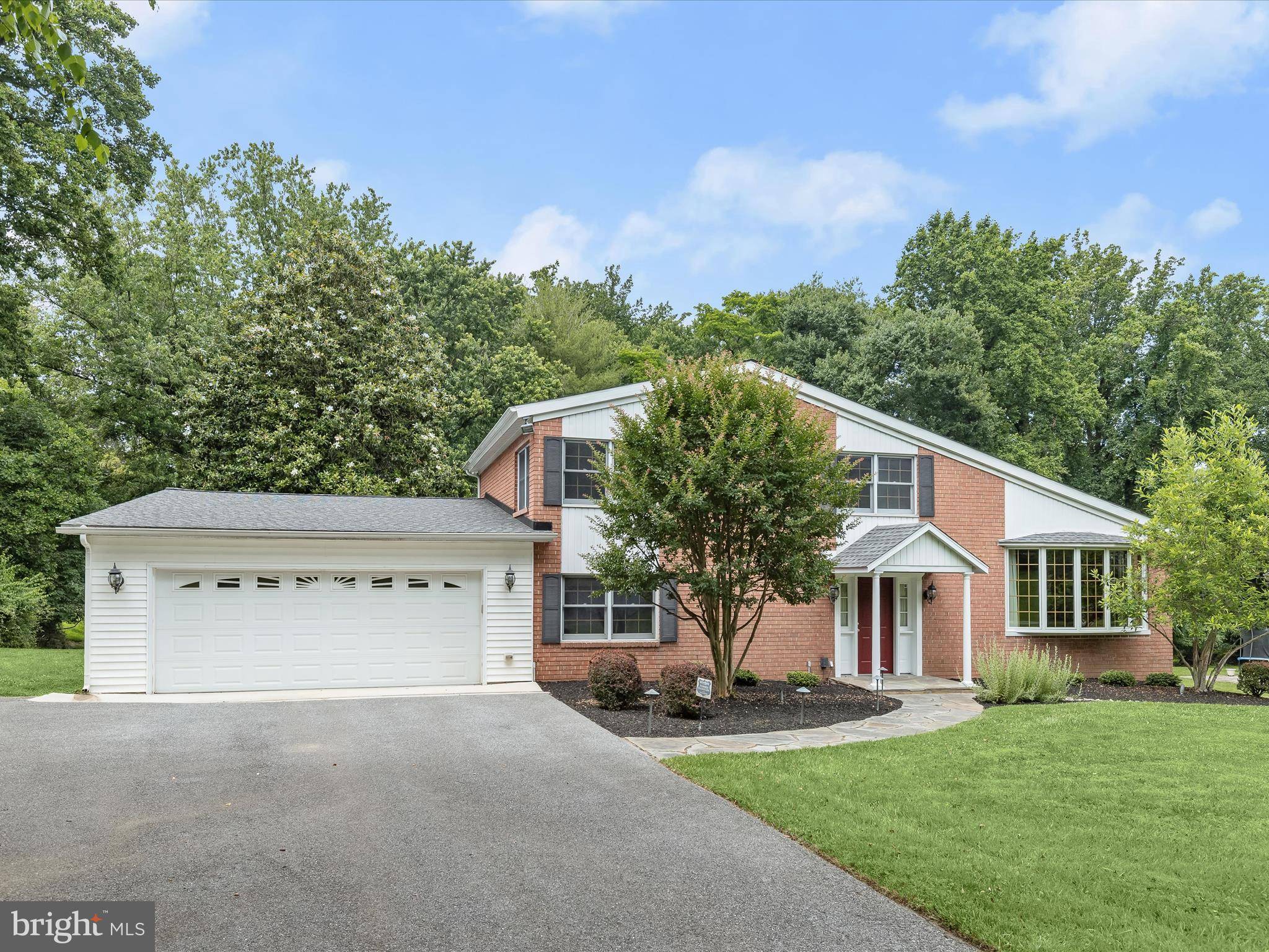 Pikesville, MD 21208,4 SAXONY CT