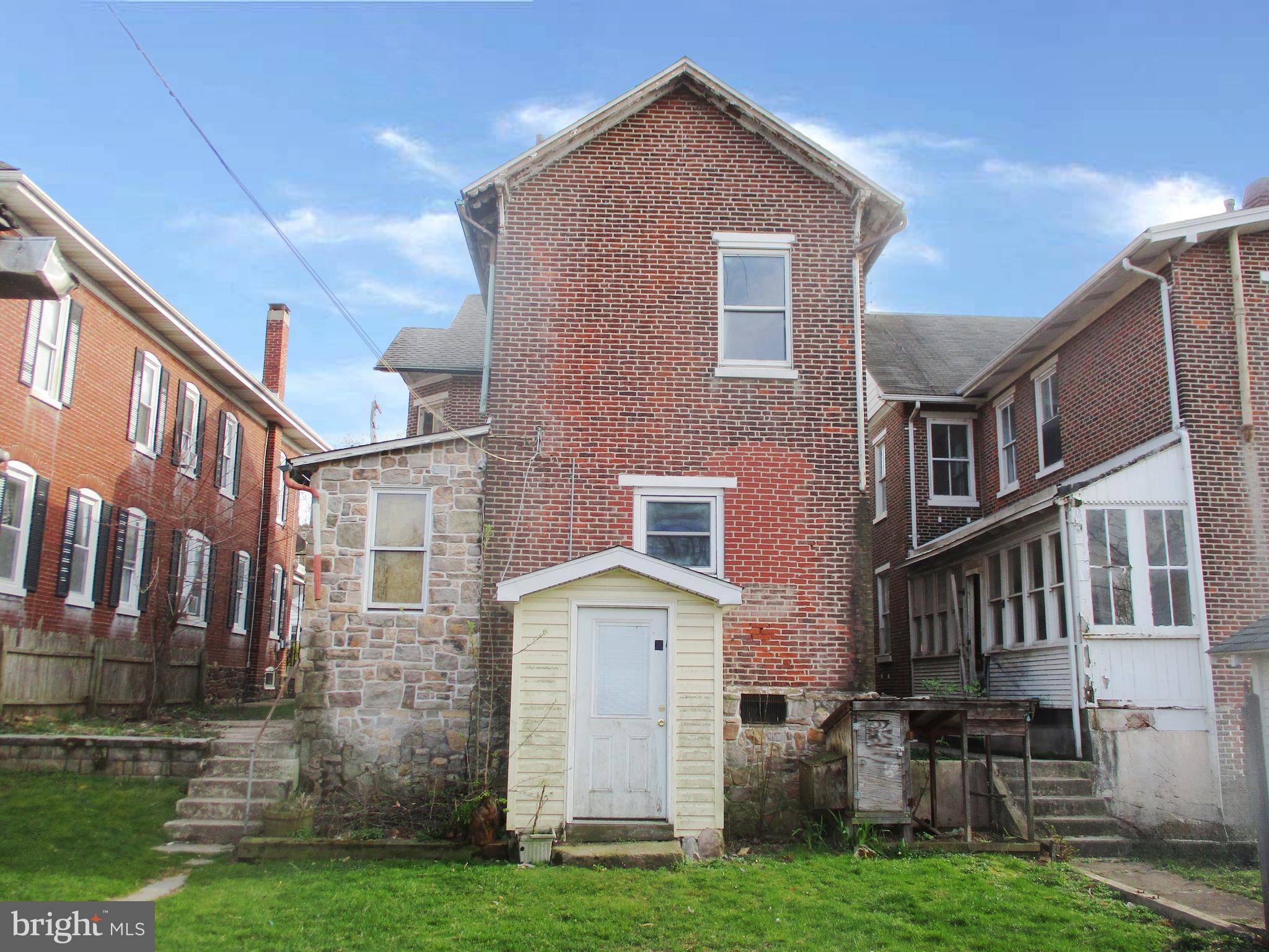 Birdsboro, PA 19508,411 E 1ST ST