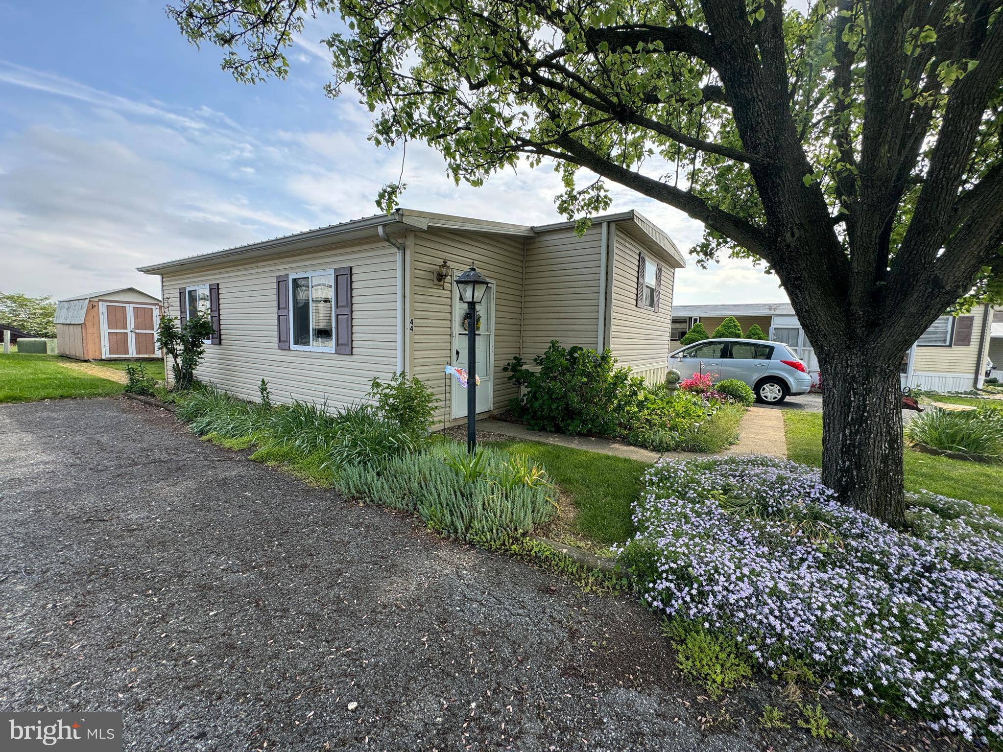 Manheim, PA 17545,44 RIDGEWOOD MNR