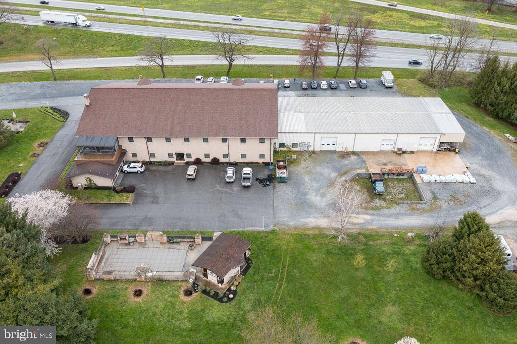 Manheim, PA 17545,885-895 S CHIQUES RD