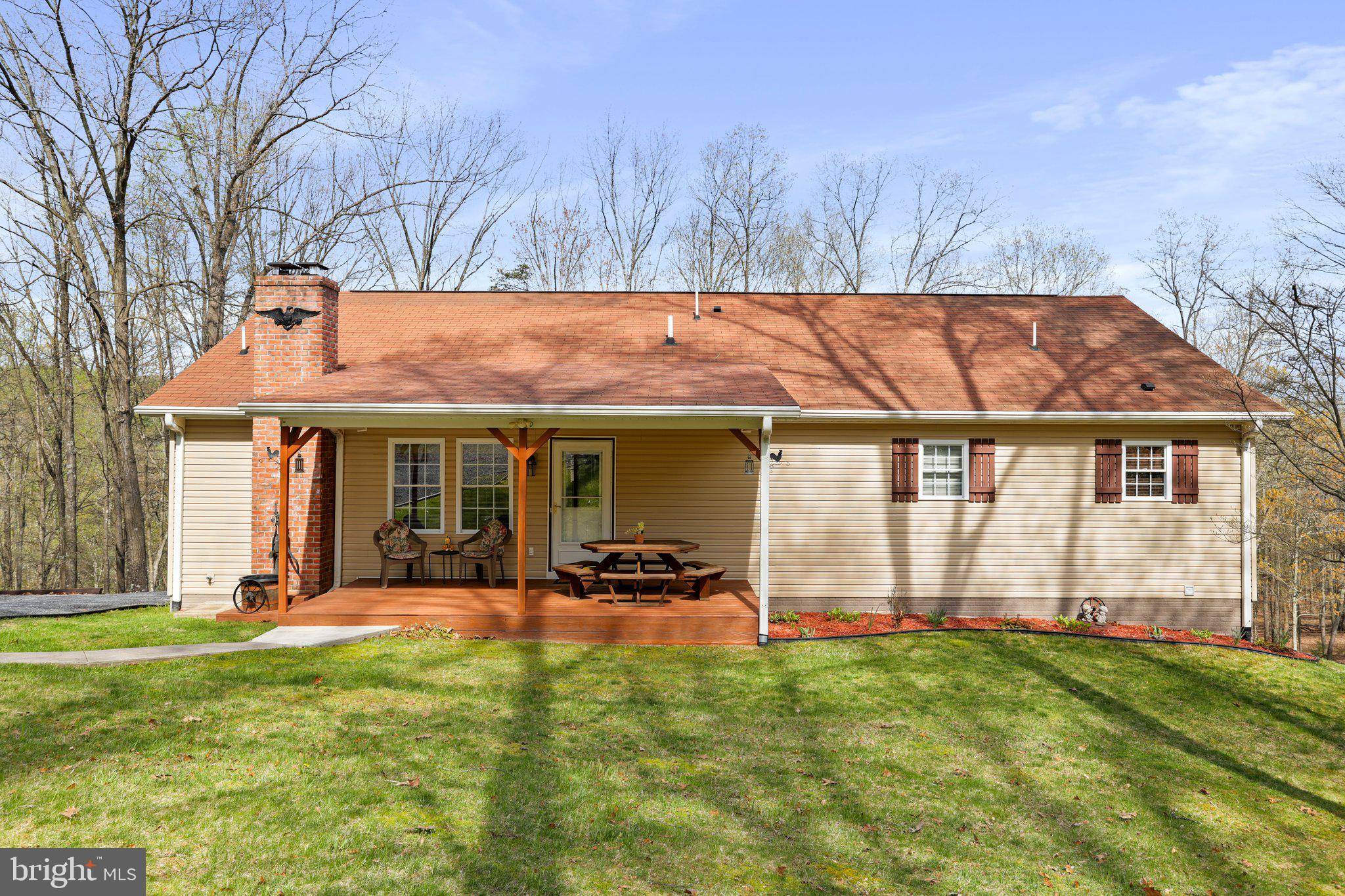 Paw Paw, WV 25434,216 ANGEL COUNTRY LN