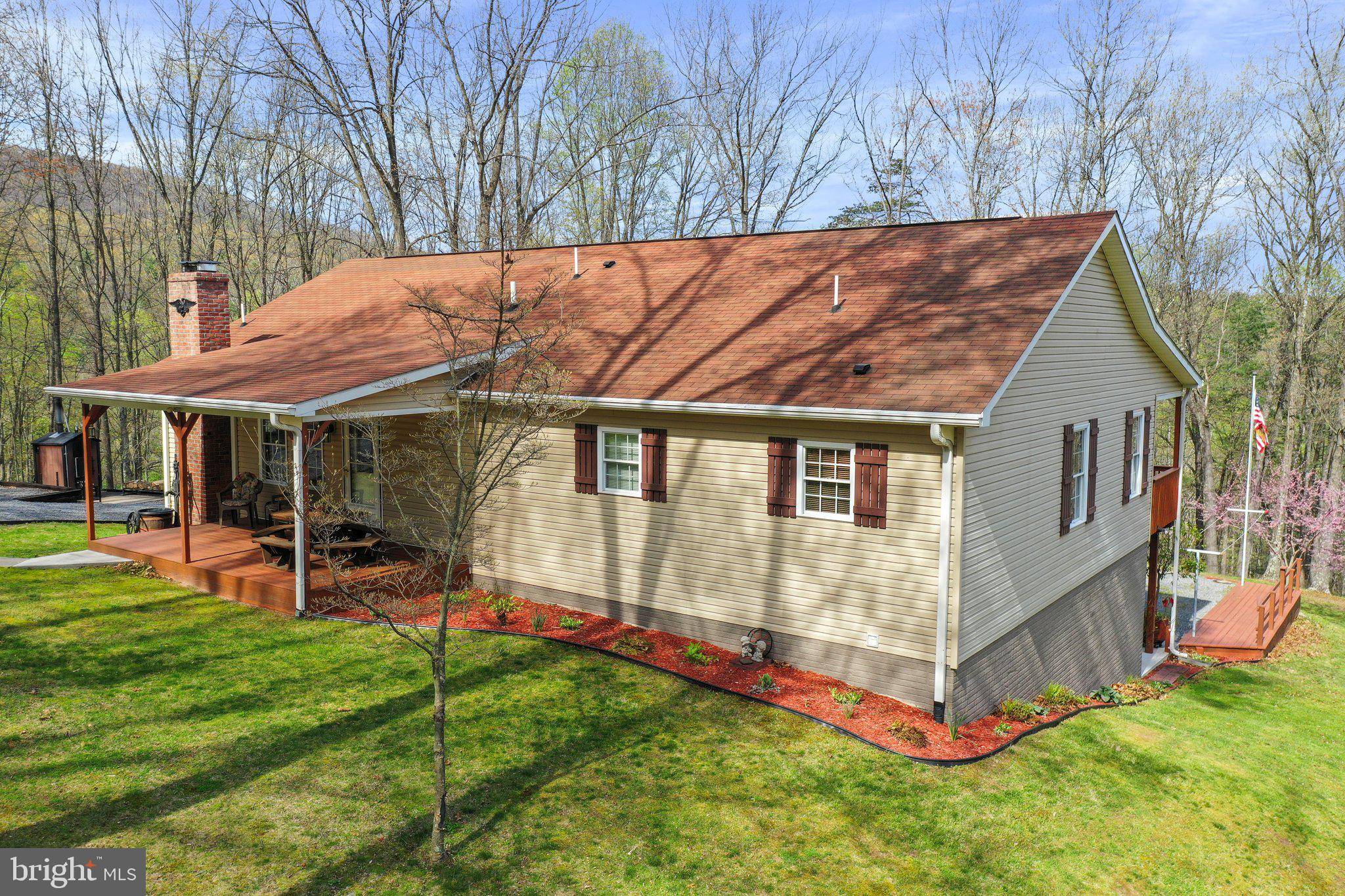 Paw Paw, WV 25434,216 ANGEL COUNTRY LN