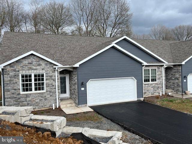 Bellefonte, PA 16823,127 BILBERRY CIR