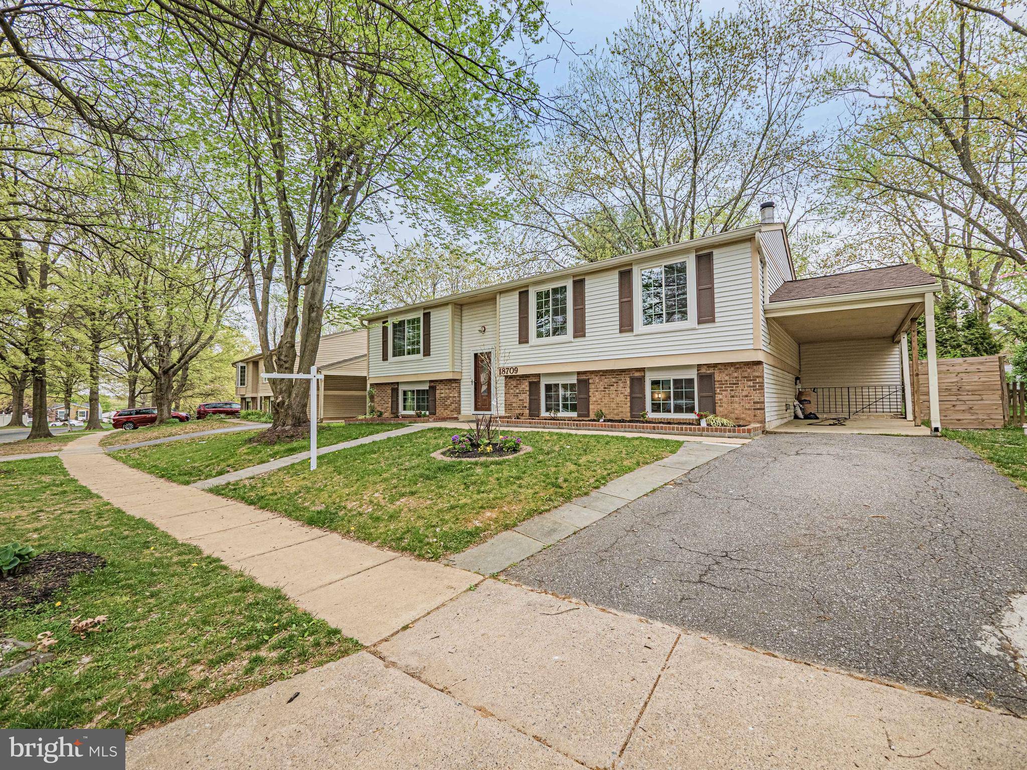 Gaithersburg, MD 20879,18709 FLOWER HILL WAY