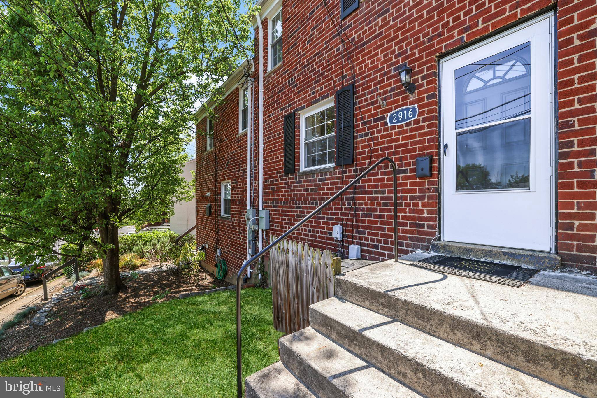 Alexandria, VA 22305,2916 HICKORY ST