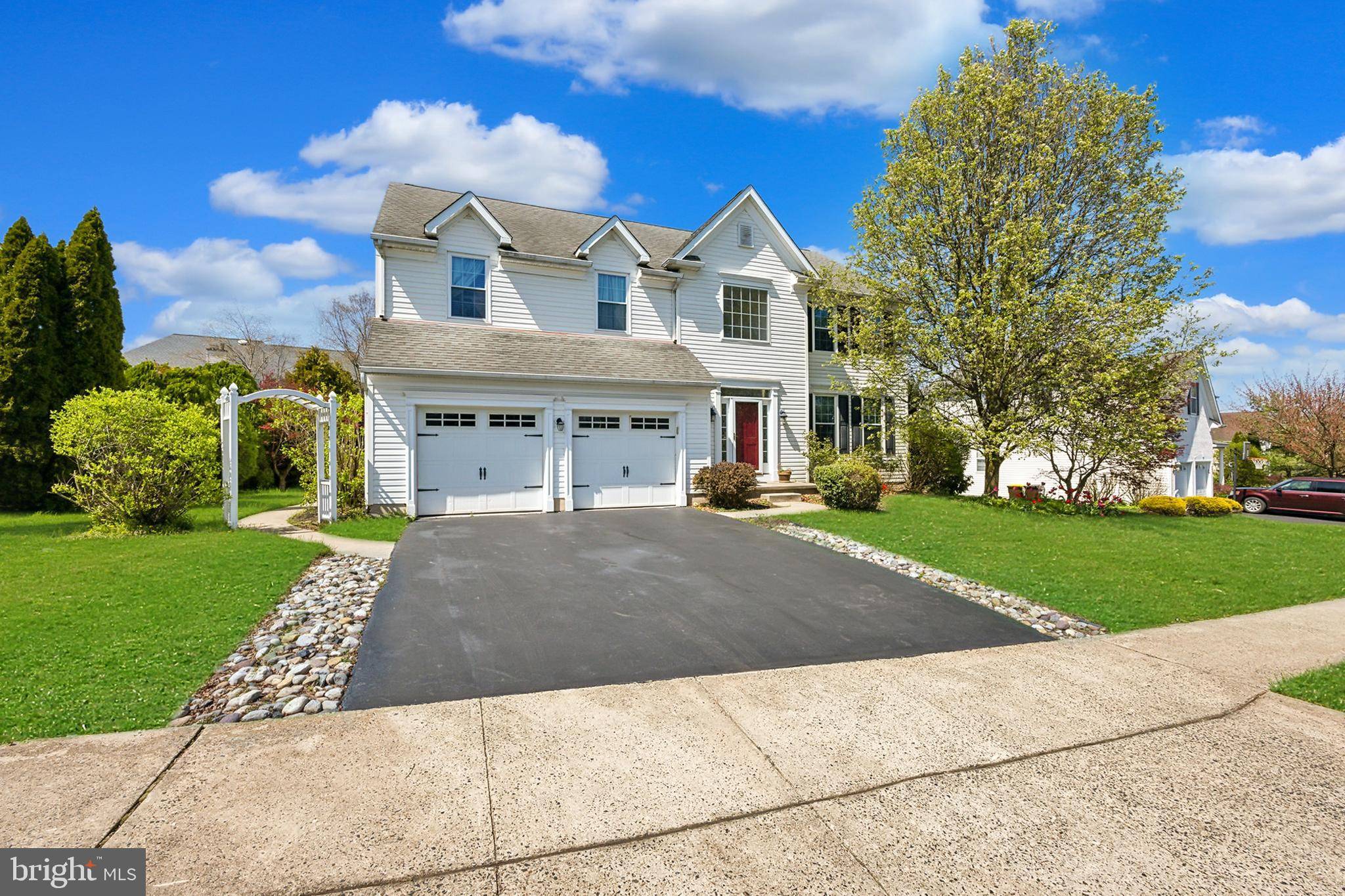 Harleysville, PA 19438,533 CREEKVIEW DR