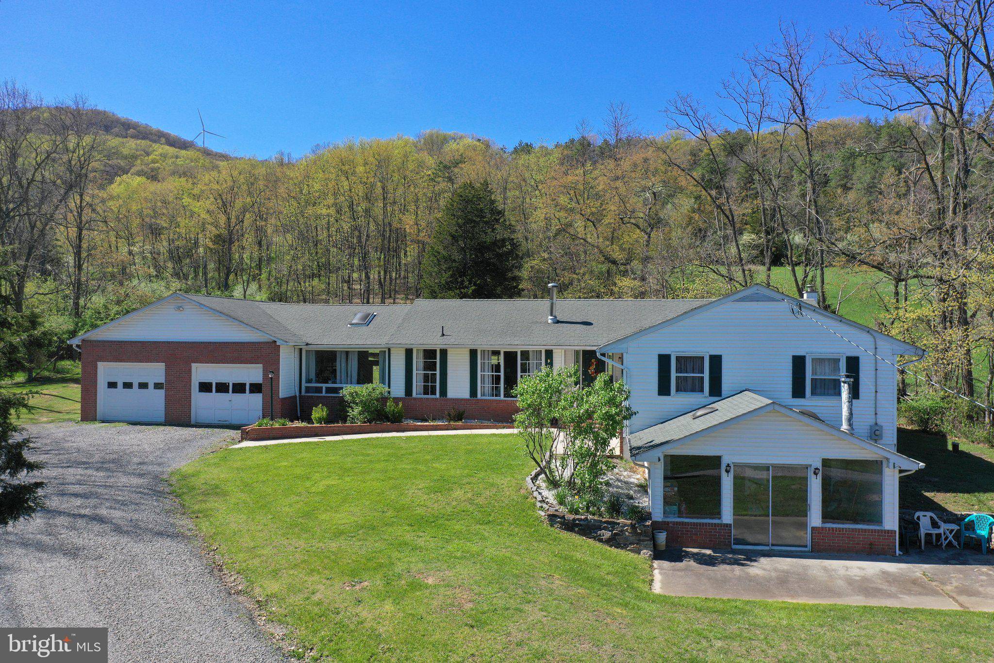 New Creek, WV 26743,13290 NORTHWESTERN TPKE