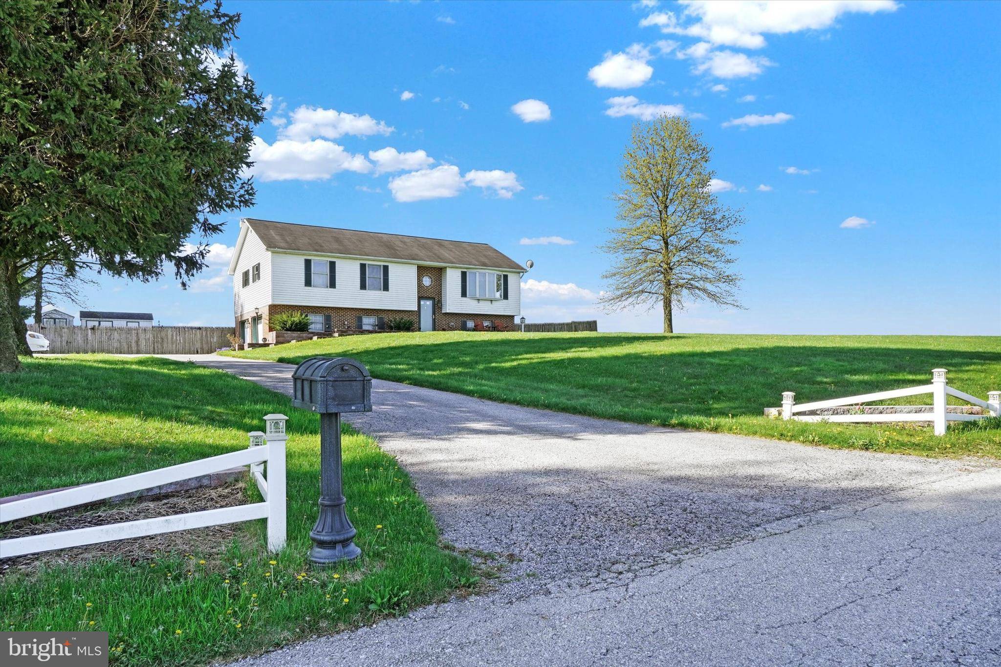 Stewartstown, PA 17363,6442 WALKER RD