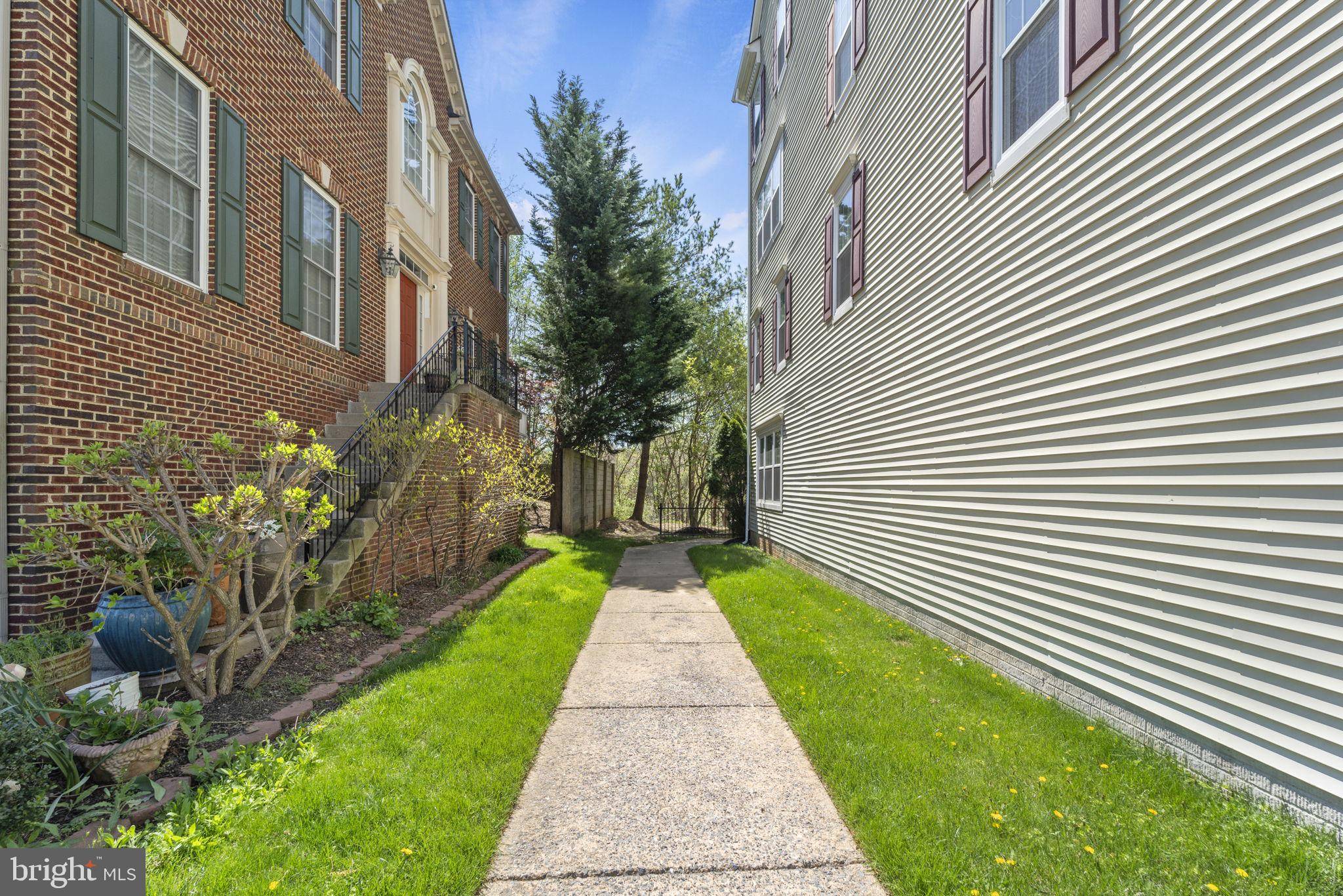 Gaithersburg, MD 20878,87 SWANTON MEWS #200