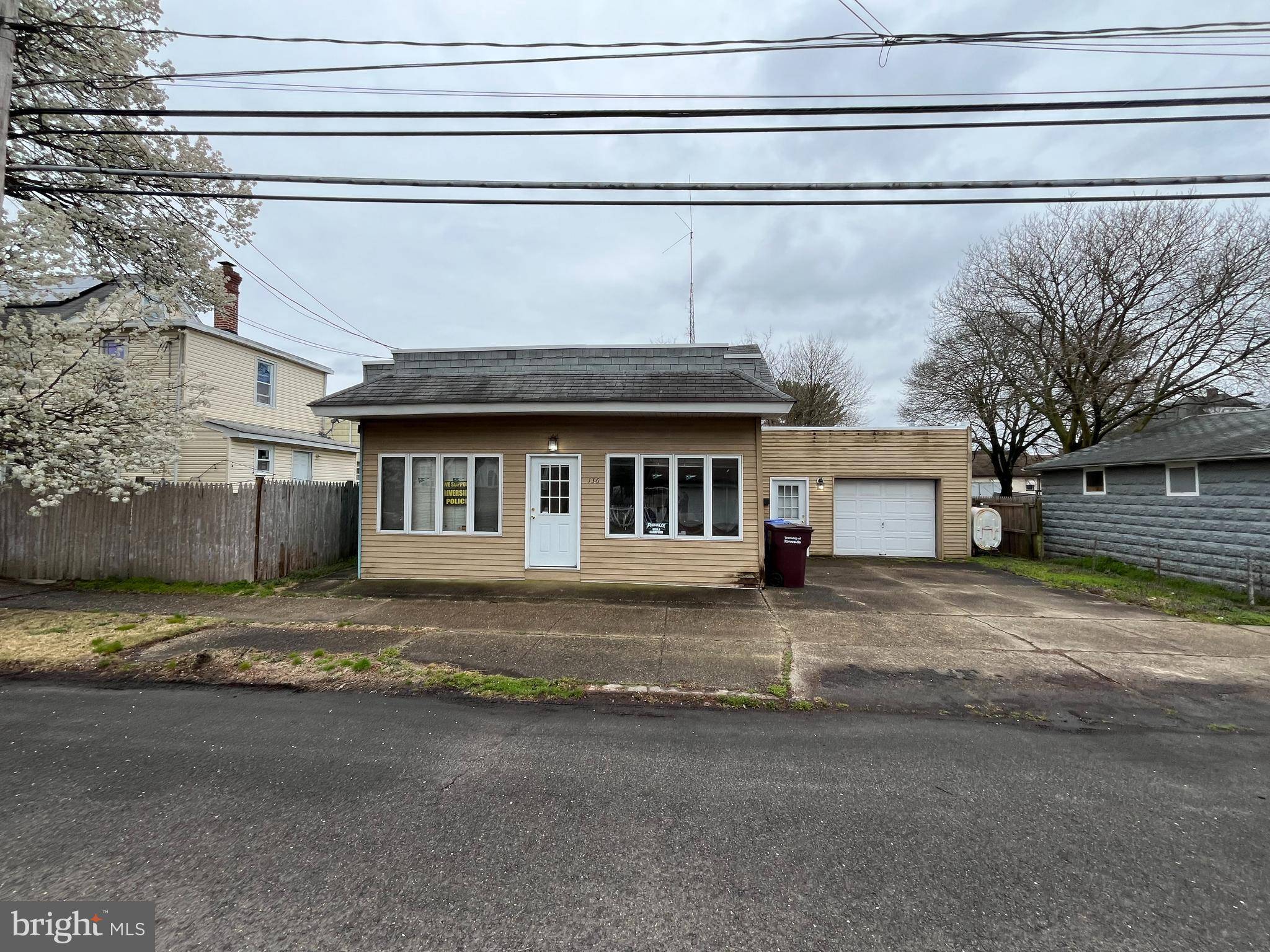 Riverside, NJ 08075,136 2ND STREET