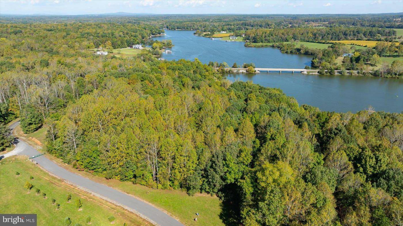 Orange, VA 22960,16110 HARRIS CT