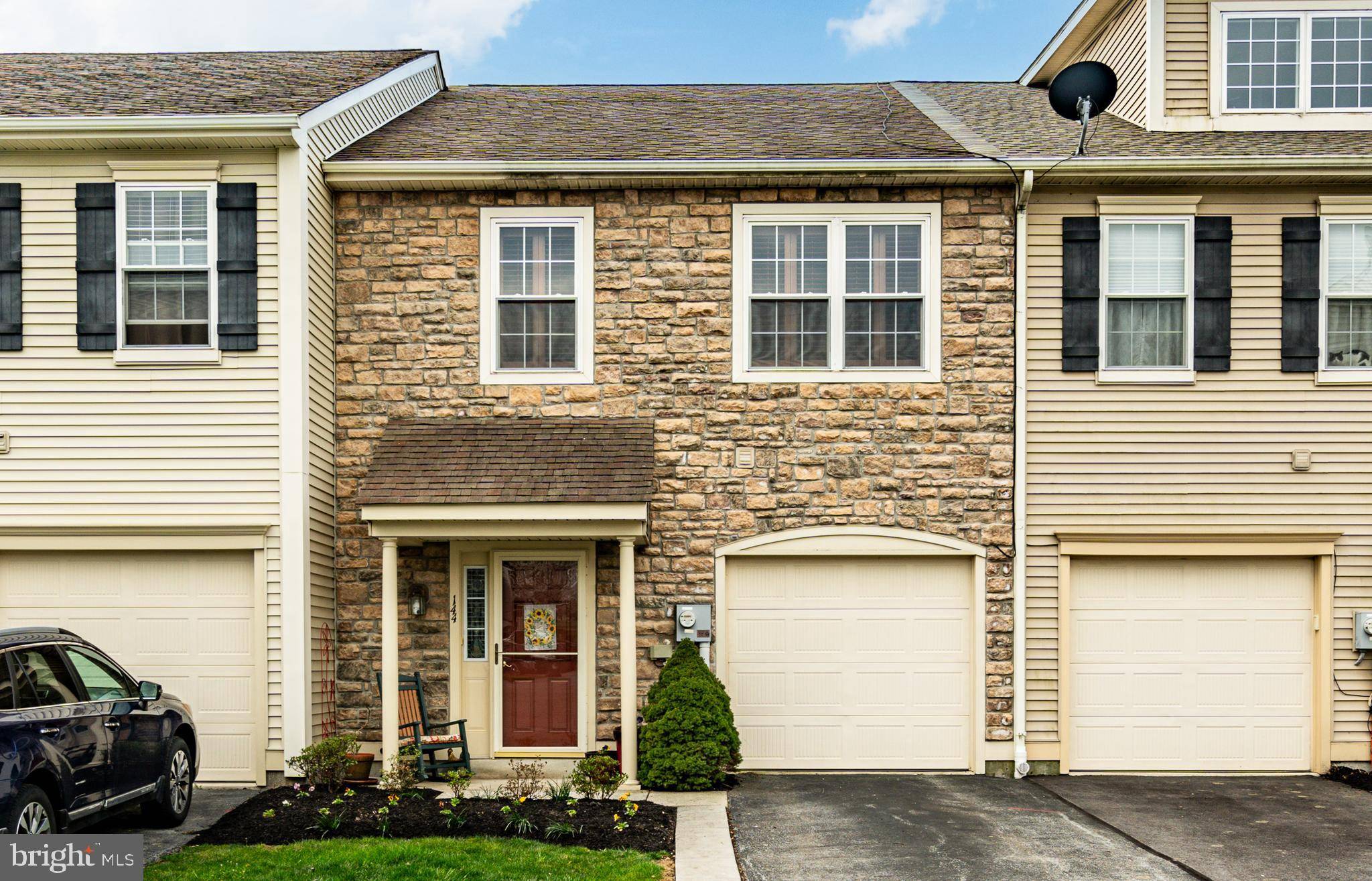 Honey Brook, PA 19344,144 RED OAK CT