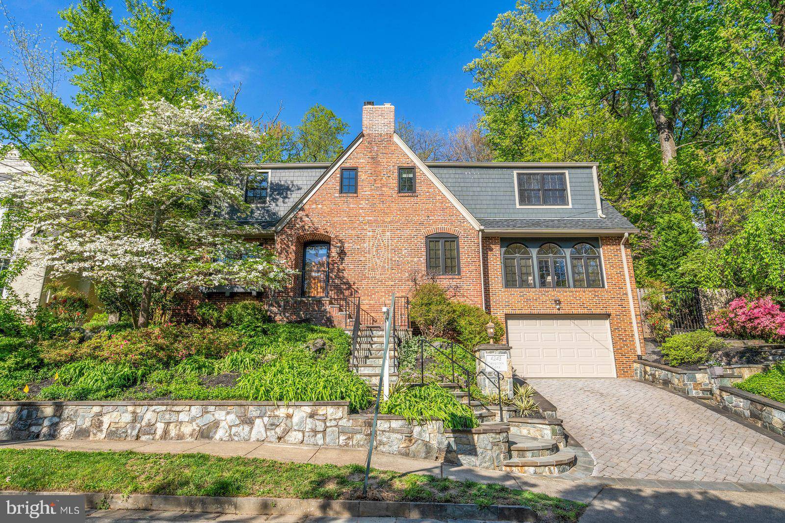 Arlington, VA 22207,4243 VACATION LN