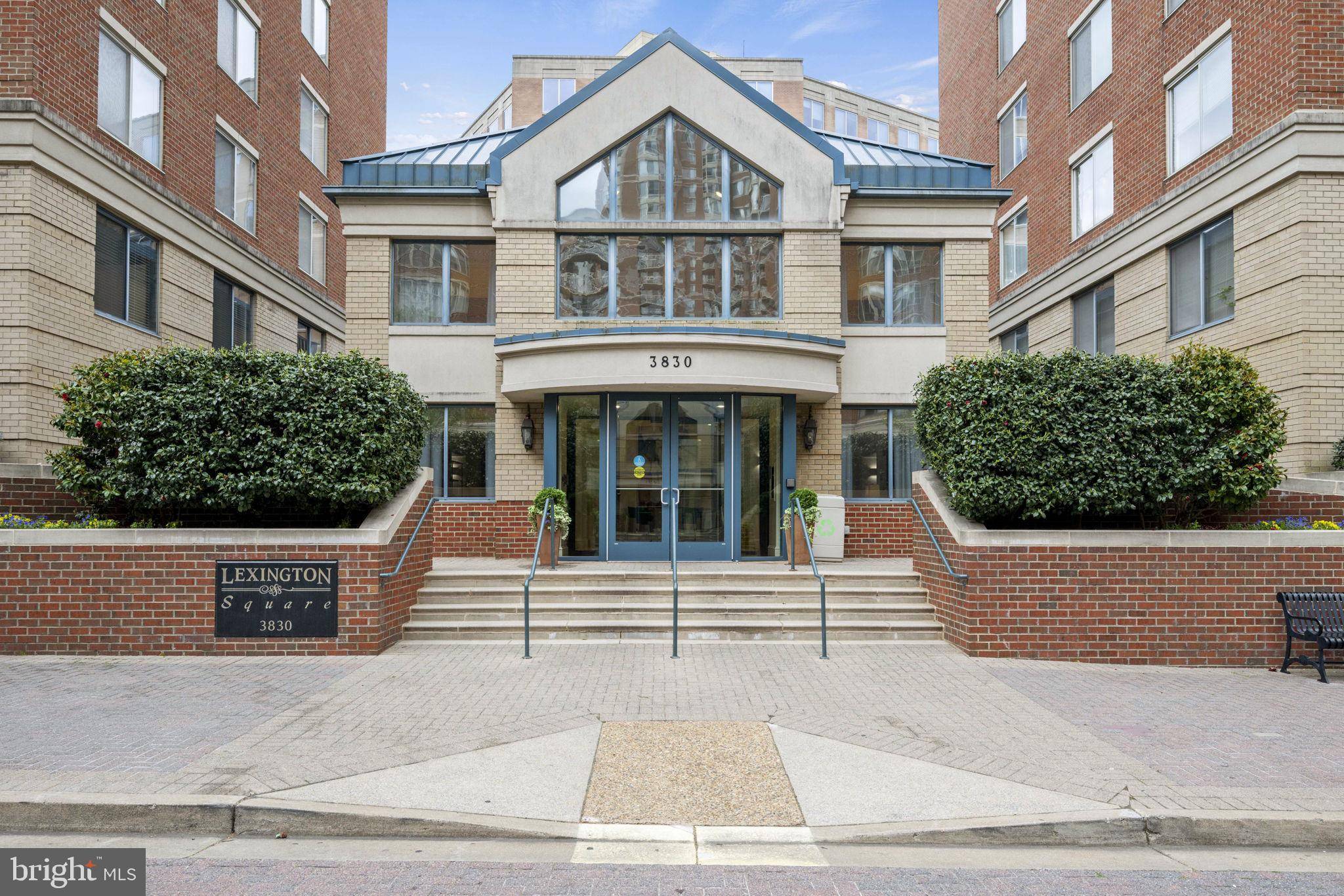 Arlington, VA 22203,3830 9TH ST N #904W