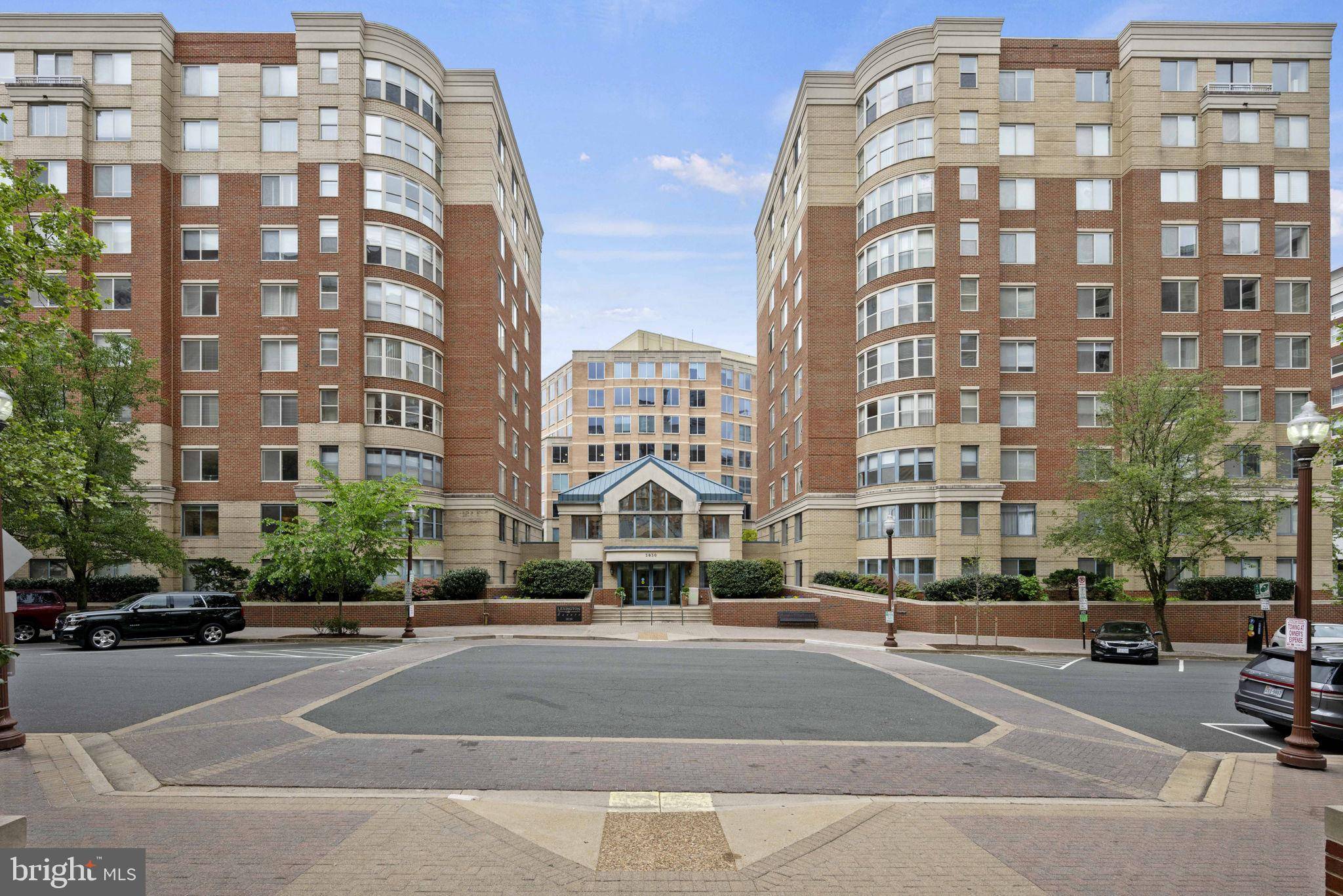 Arlington, VA 22203,3830 9TH ST N #904W