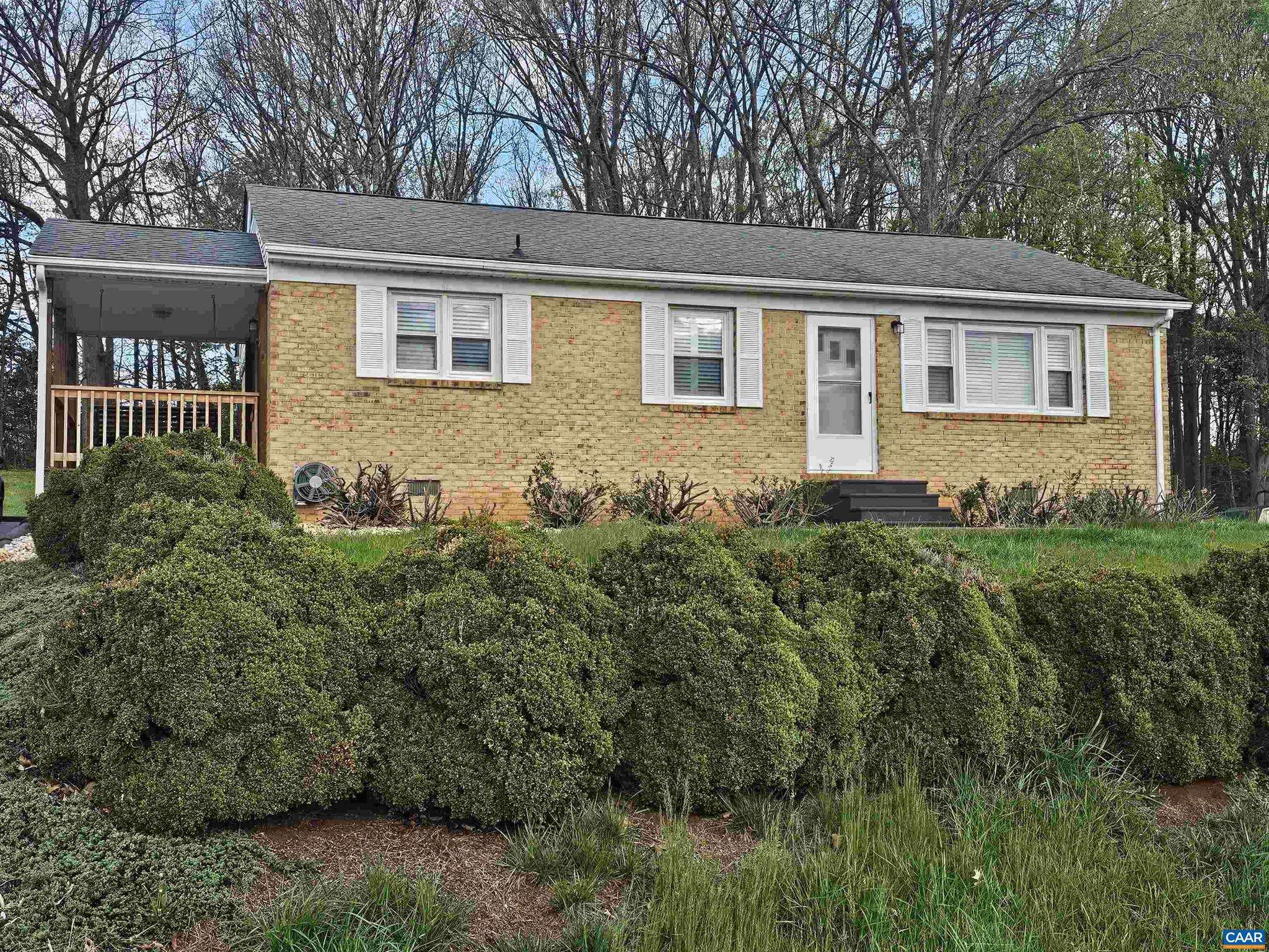 Ruckersville, VA 22968,449 LOCUST LN