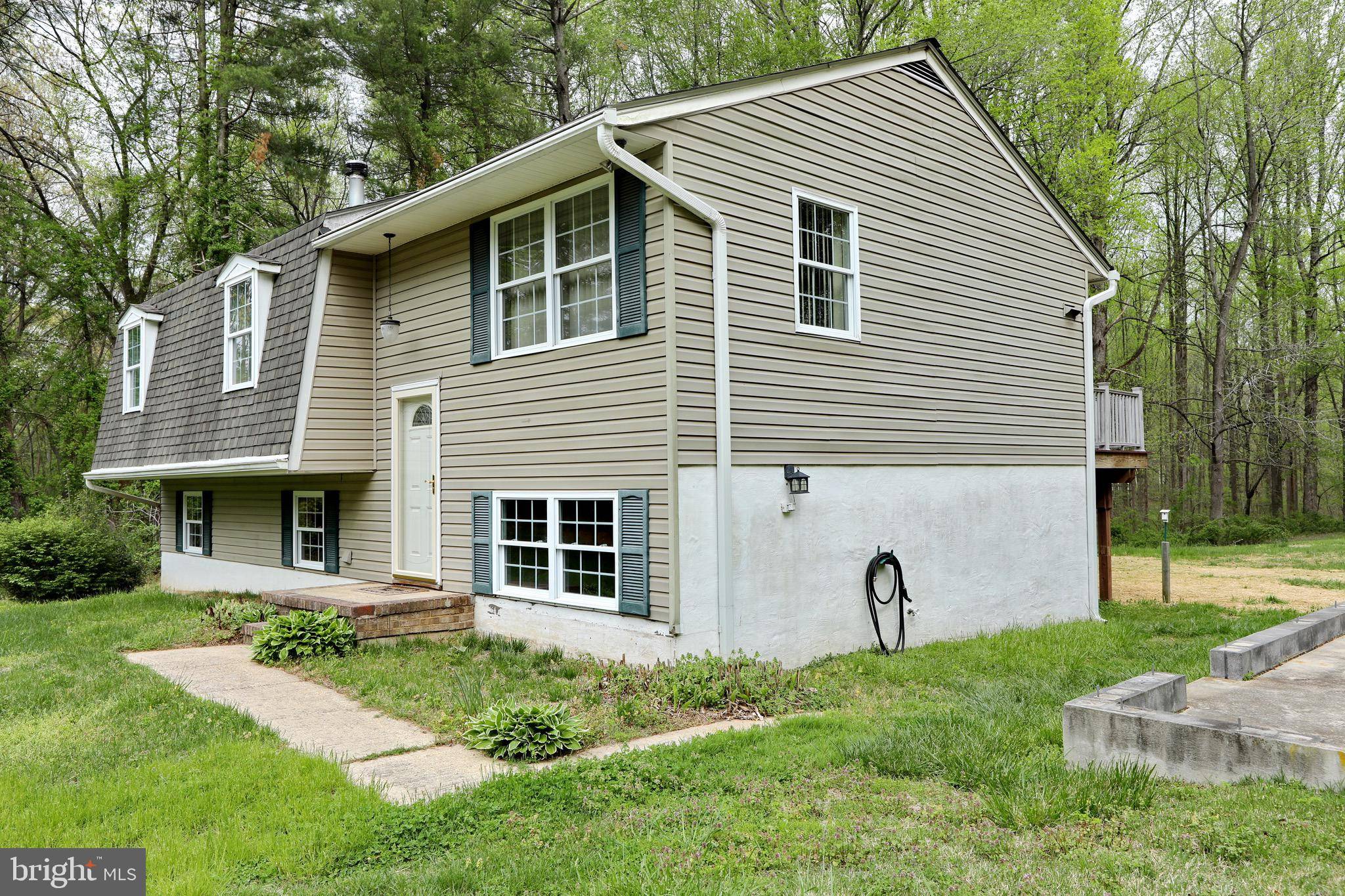 Huntingtown, MD 20639,521 CARLA DR