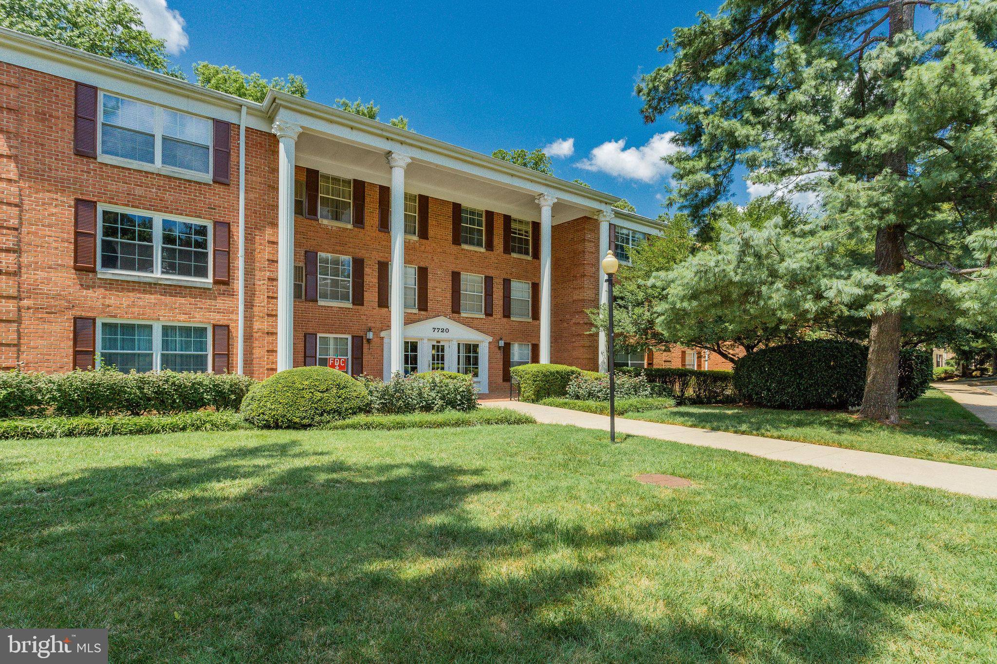 Mclean, VA 22102,7720 TREMAYNE PL #310