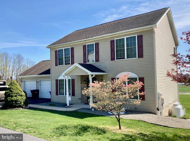 New Holland, PA 17557,206 SUMMITVILLE RD