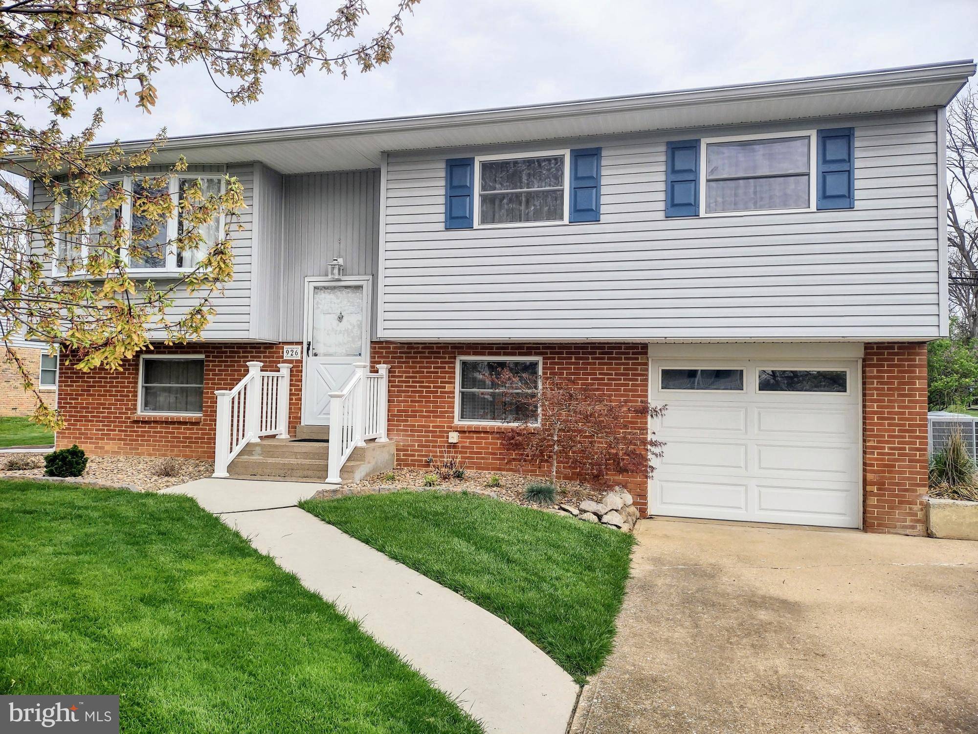 Mechanicsburg, PA 17055,926 EMILY DR