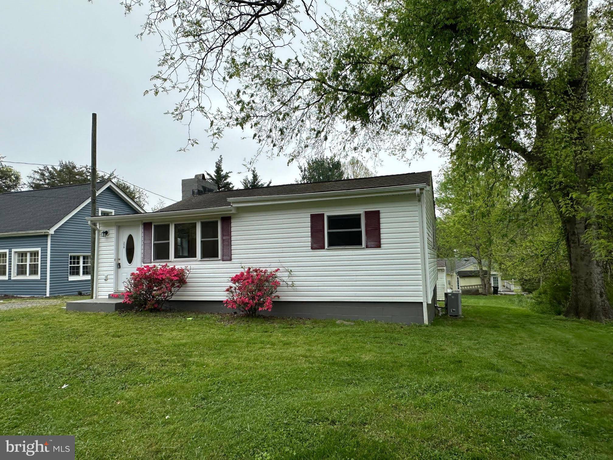 Louisa, VA 23093,258 ELLIS DR