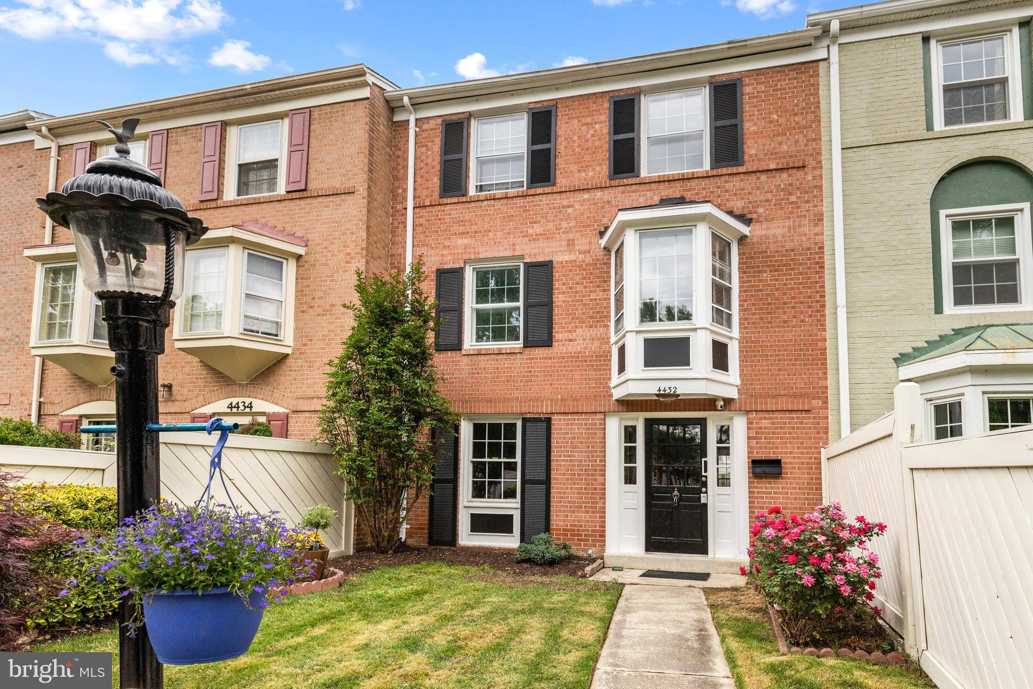 Alexandria, VA 22309,4432 LONGWORTHE SQ