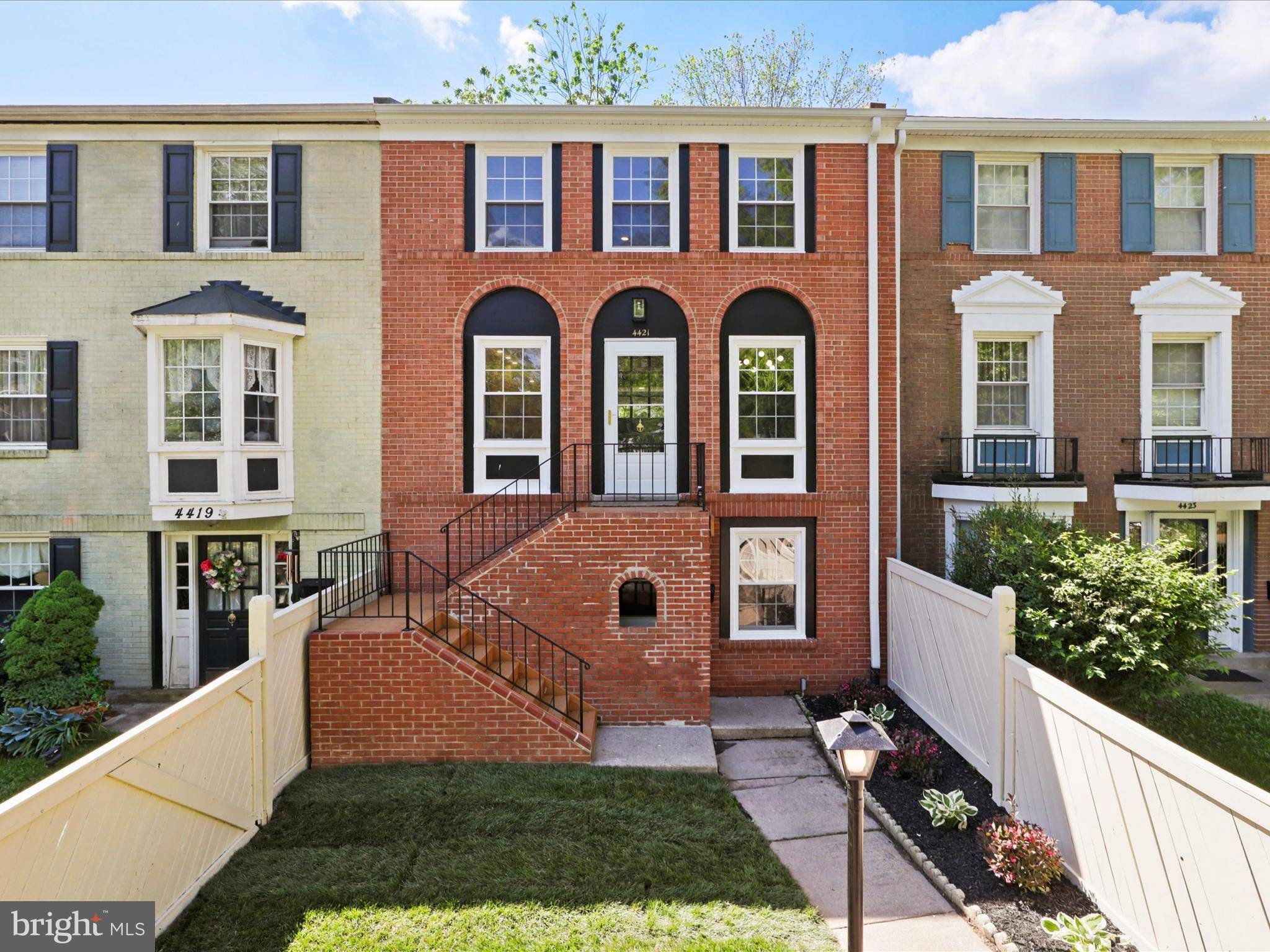 Alexandria, VA 22309,4421 LONGWORTHE SQ