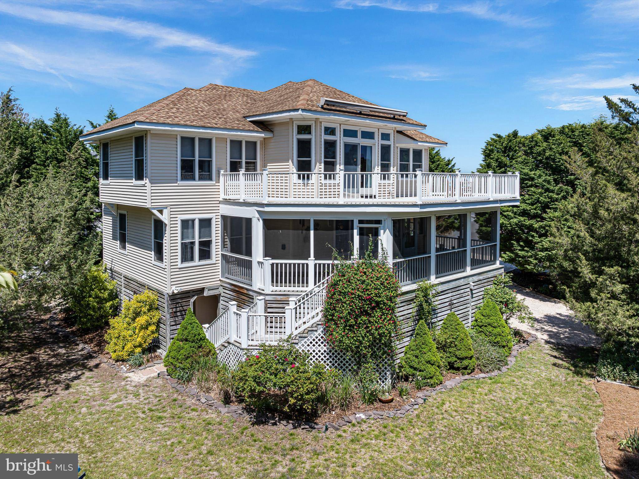 Ocean View, DE 19970,39078 BAYFRONT DR