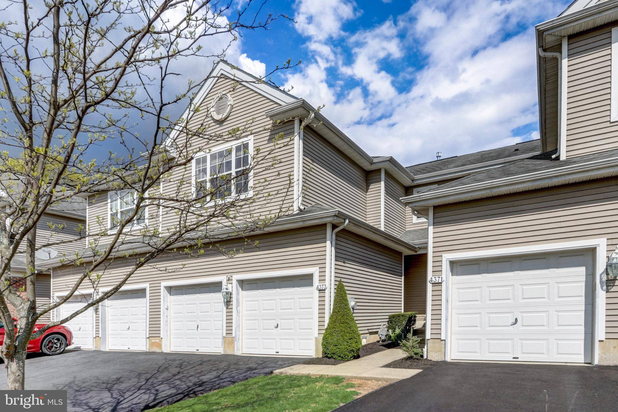 Allentown, PA 18104,4373 GREEN TREE LN