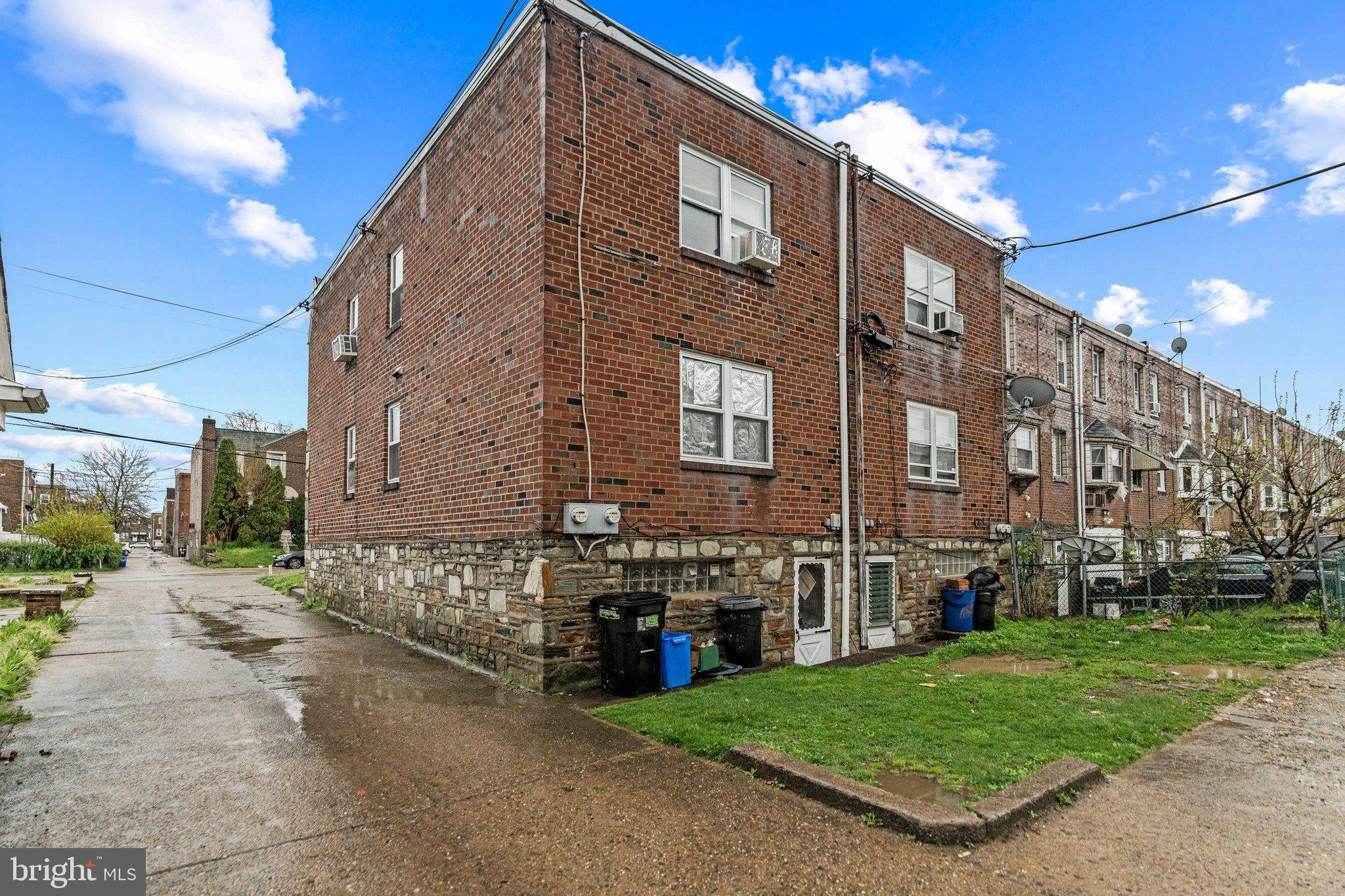 Philadelphia, PA 19149,6840 LARGE ST