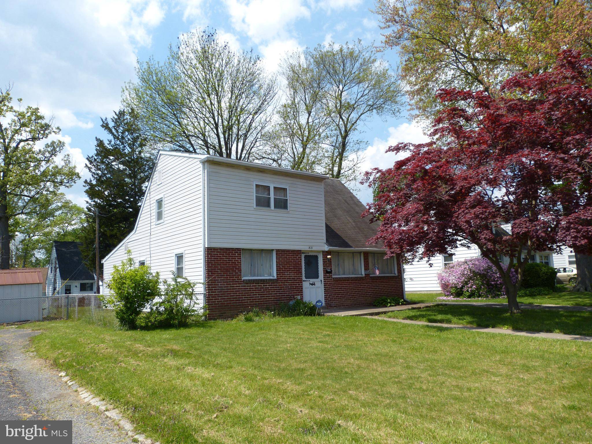 Secane, PA 19018,821 BOBWHITE LN