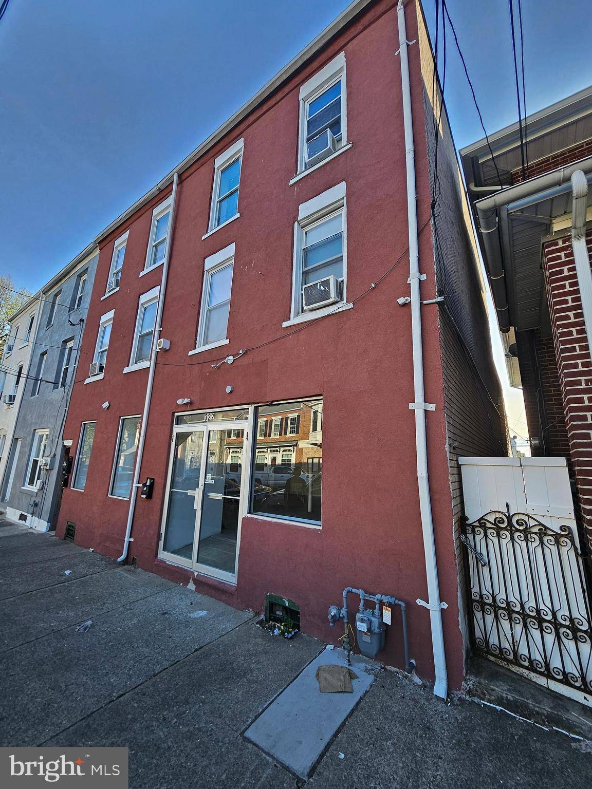 Allentown, PA 18102,322 RIDGE AVE