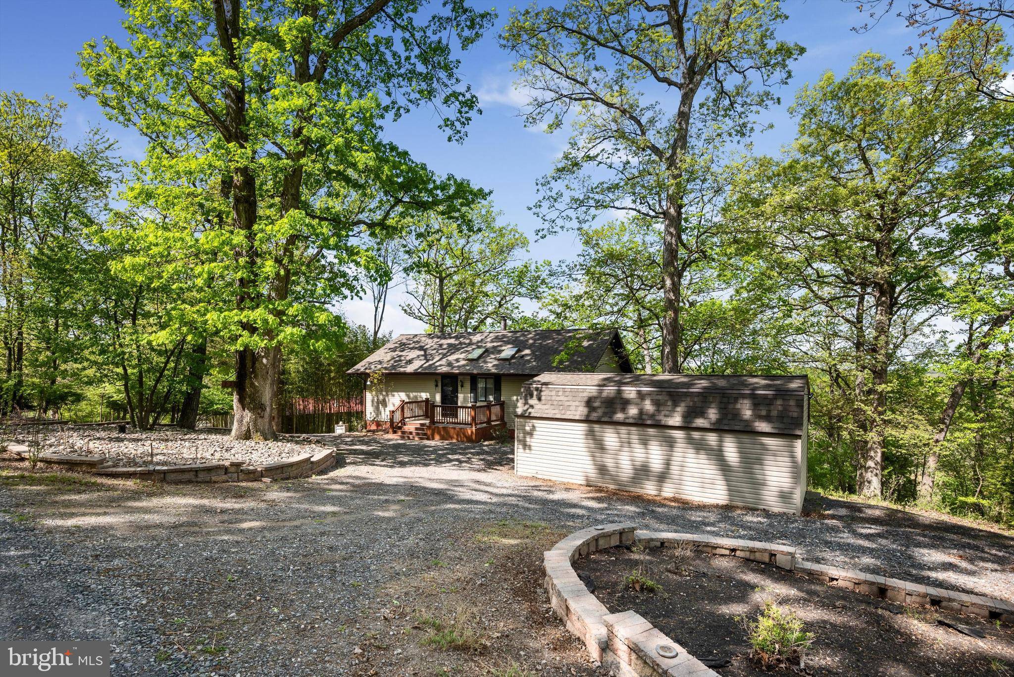 Harpers Ferry, WV 25425,325 LONG LEAF LN