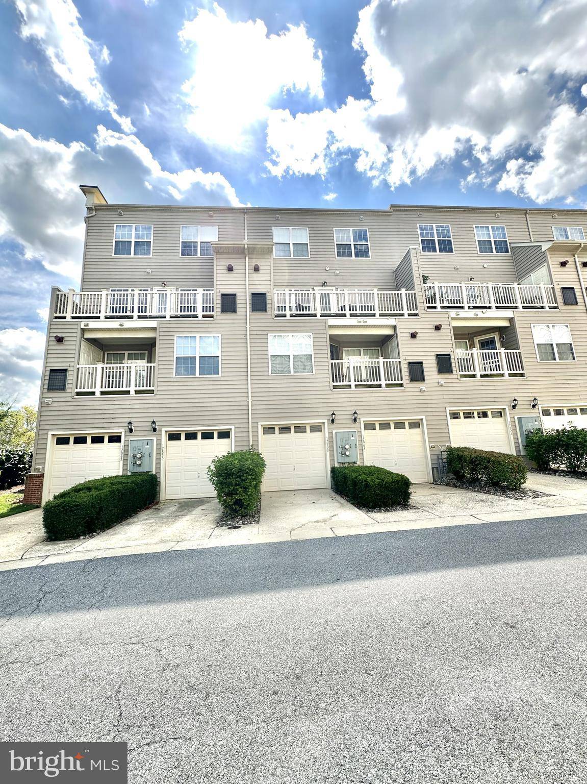 Frederick, MD 21701,1790-B POOLSIDE WAY #22-B