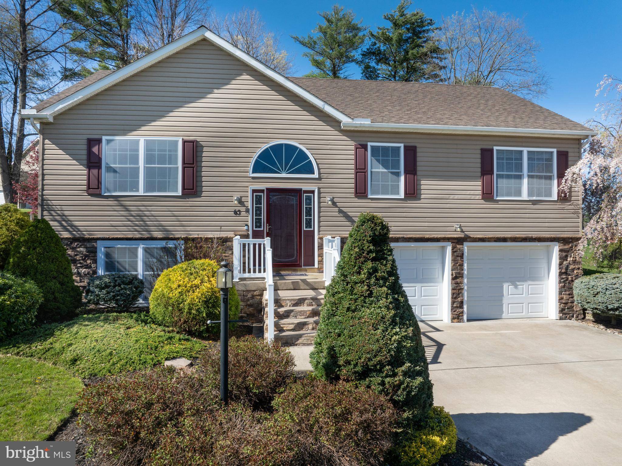 Mill Hall, PA 17751,63 WHITETAIL CIR