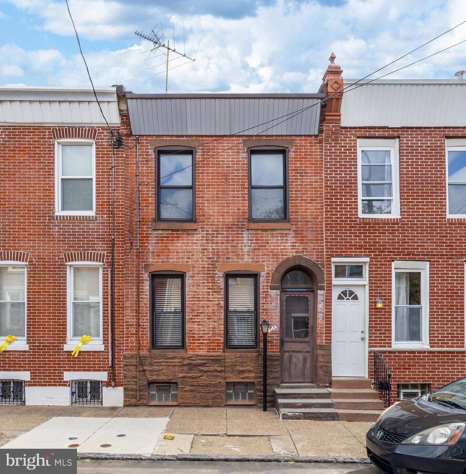 Philadelphia, PA 19125,2341 E HAZZARD ST