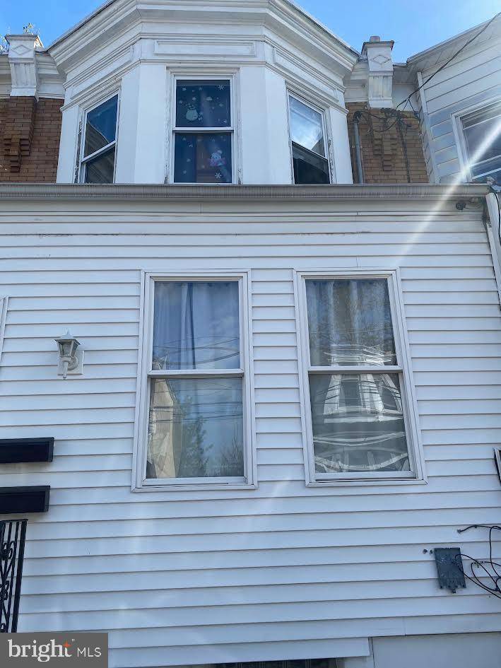 Darby, PA 19023,917 MAPLE TER