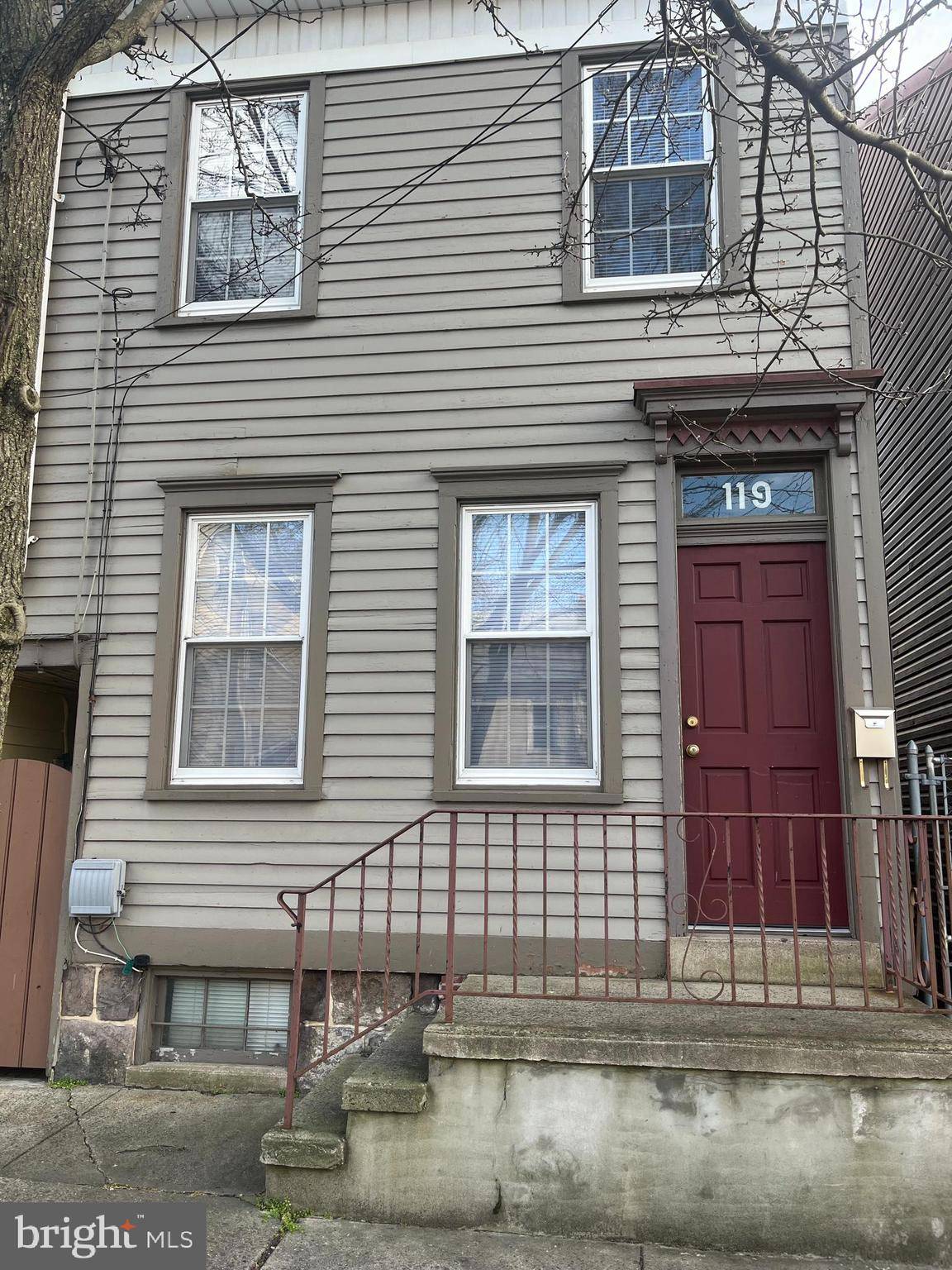 Trenton, NJ 08611,119 LANDING ST