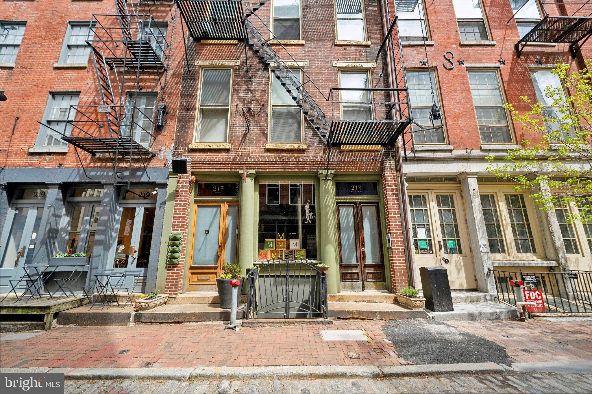 Philadelphia, PA 19106,217 CHURCH ST #3F