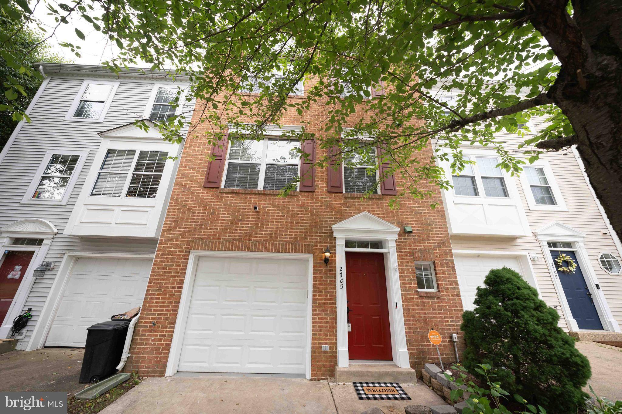 Woodbridge, VA 22191,2705 BRIER POND CIR