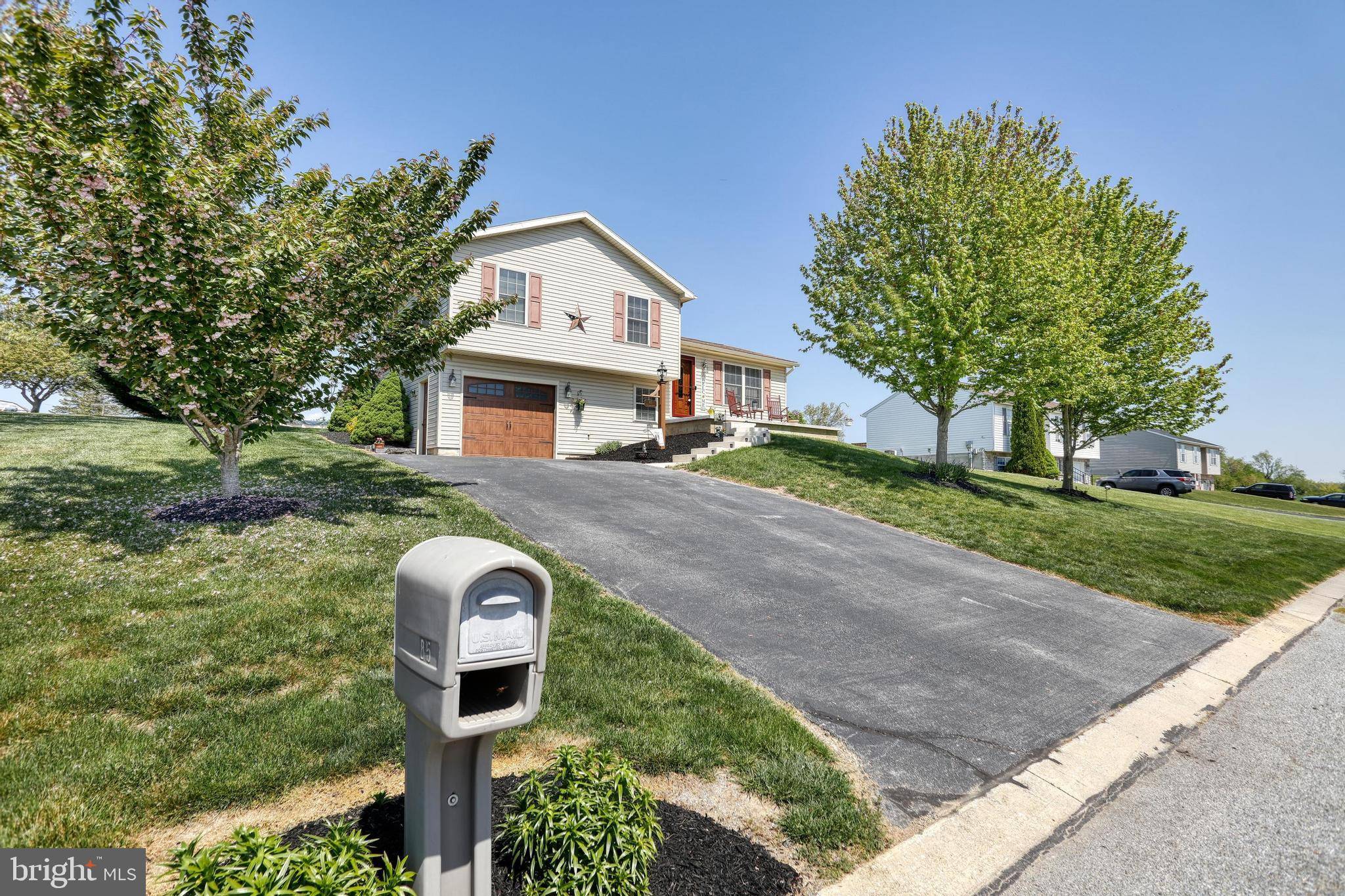 Spring Grove, PA 17362,85 GLENMAR DR