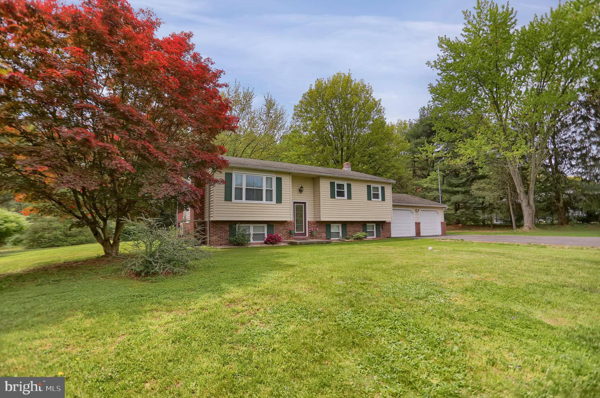 Millersburg, PA 17061,143 STENCE LN