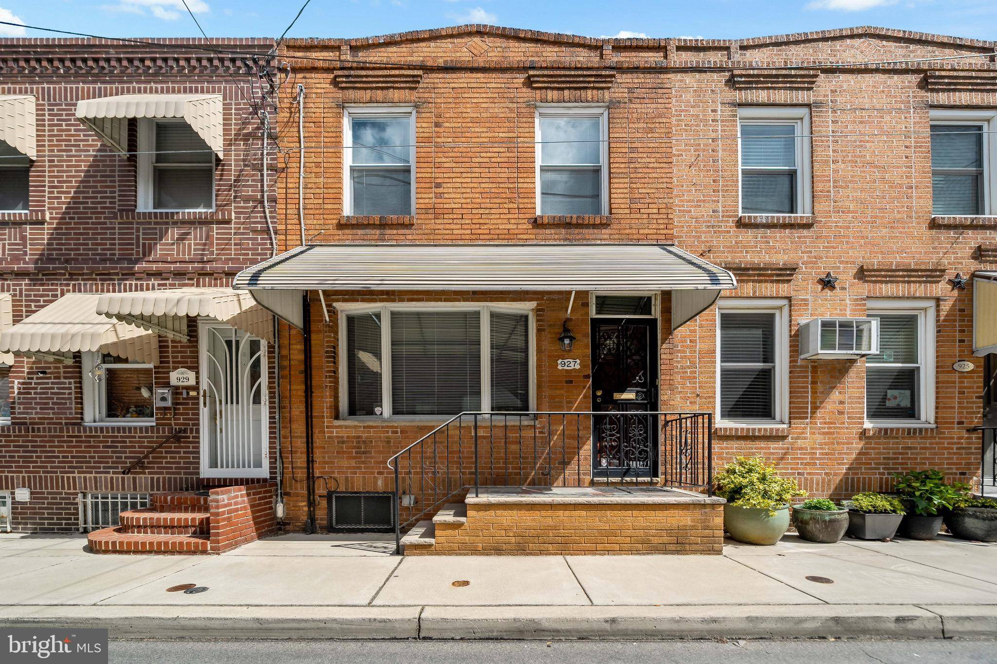 Philadelphia, PA 19148,927 PIERCE ST