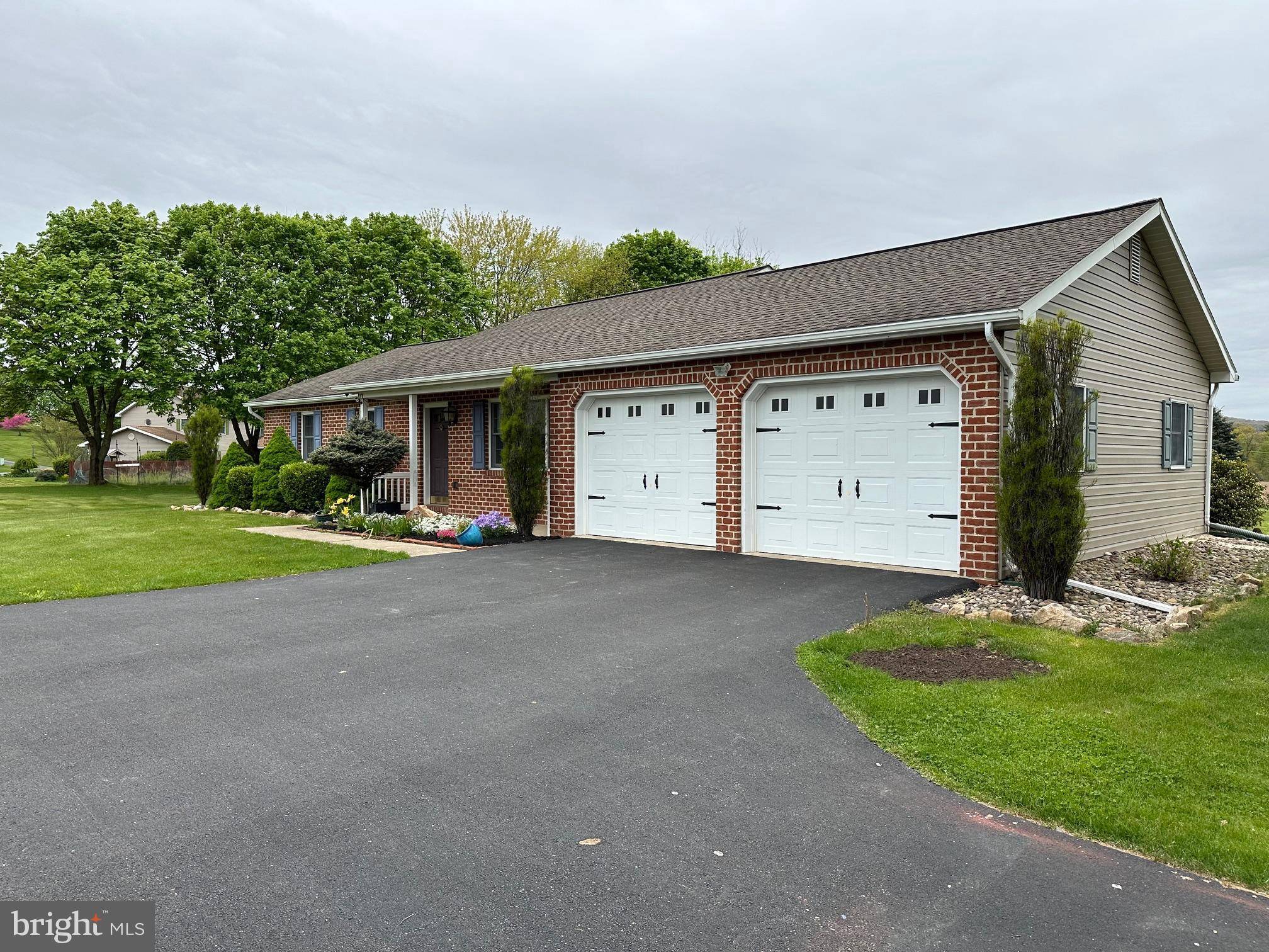 Duncannon, PA 17020,414 N BARLEY DR